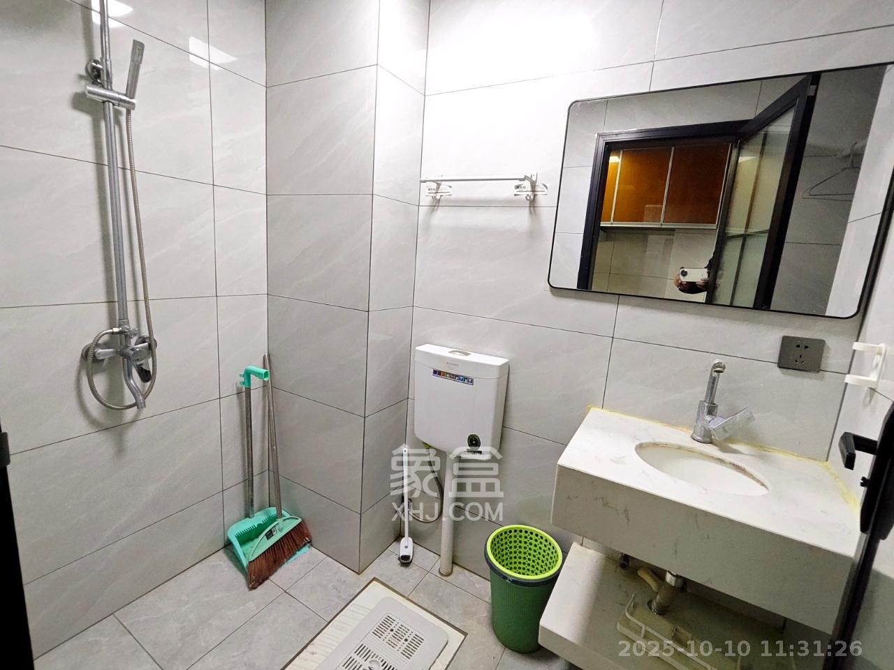 龙湖湘江星座（祺鑫星座公寓）  1室1厅1卫    1400.0元/月室内图