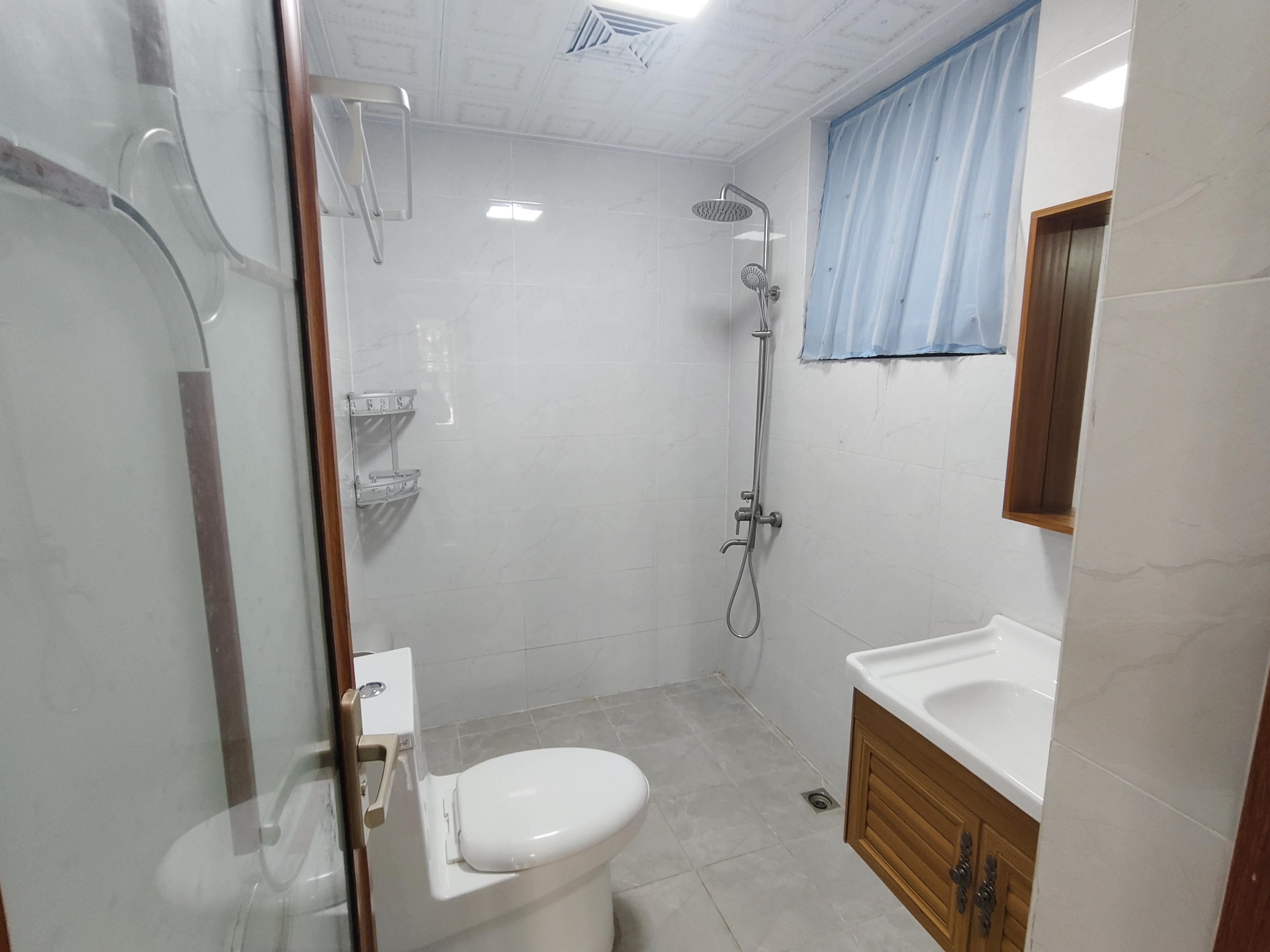 富豪大厦(富豪花园) 3室2厅1卫 2300.0元/月 富豪大厦(富豪花园) 3室2厅1卫 2300.0元/月室内图