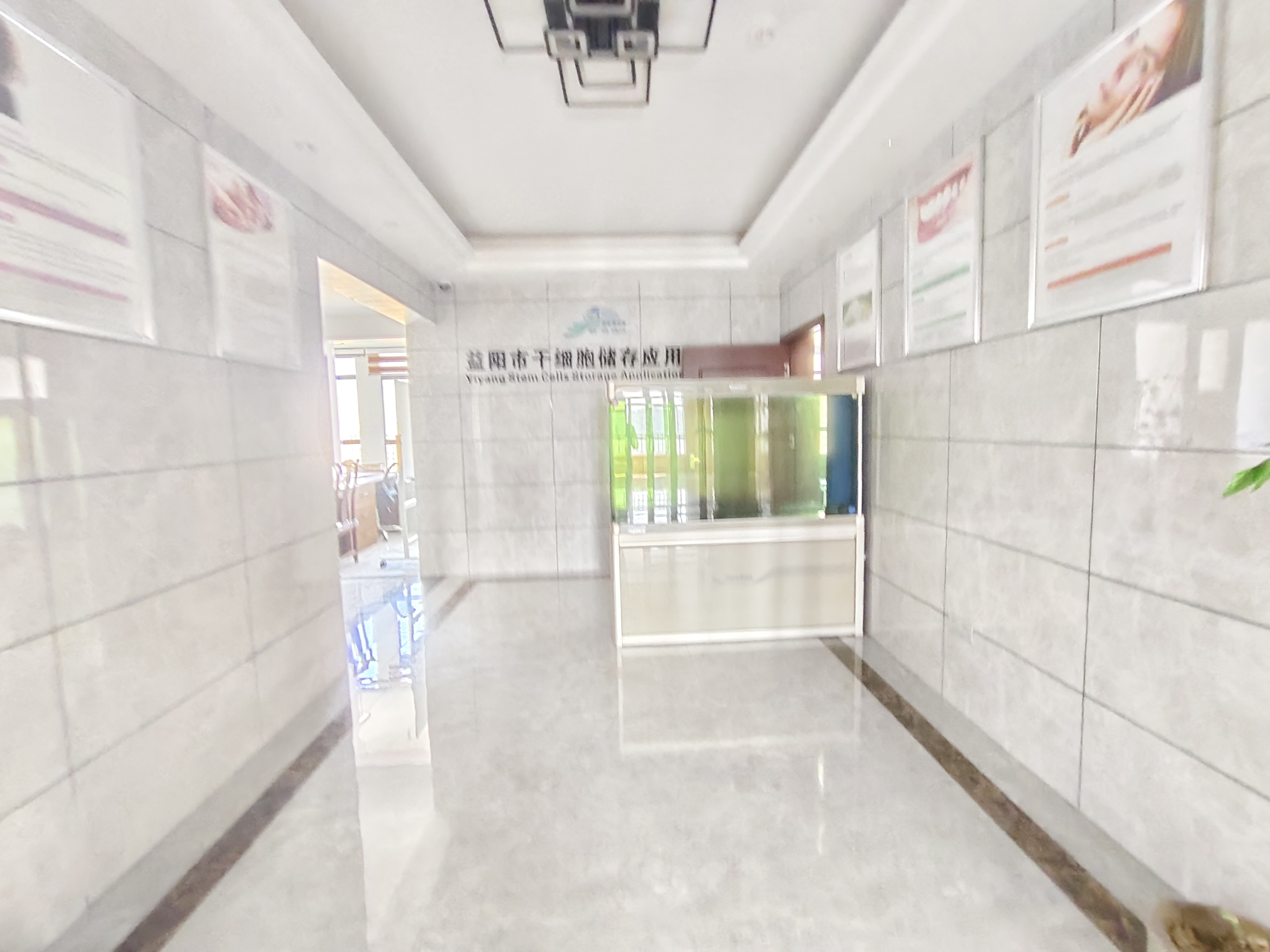 湘运大厦 4室2厅1卫 3500.0元/月 湘运大厦 4室2厅1卫 3500.0元/月室内图