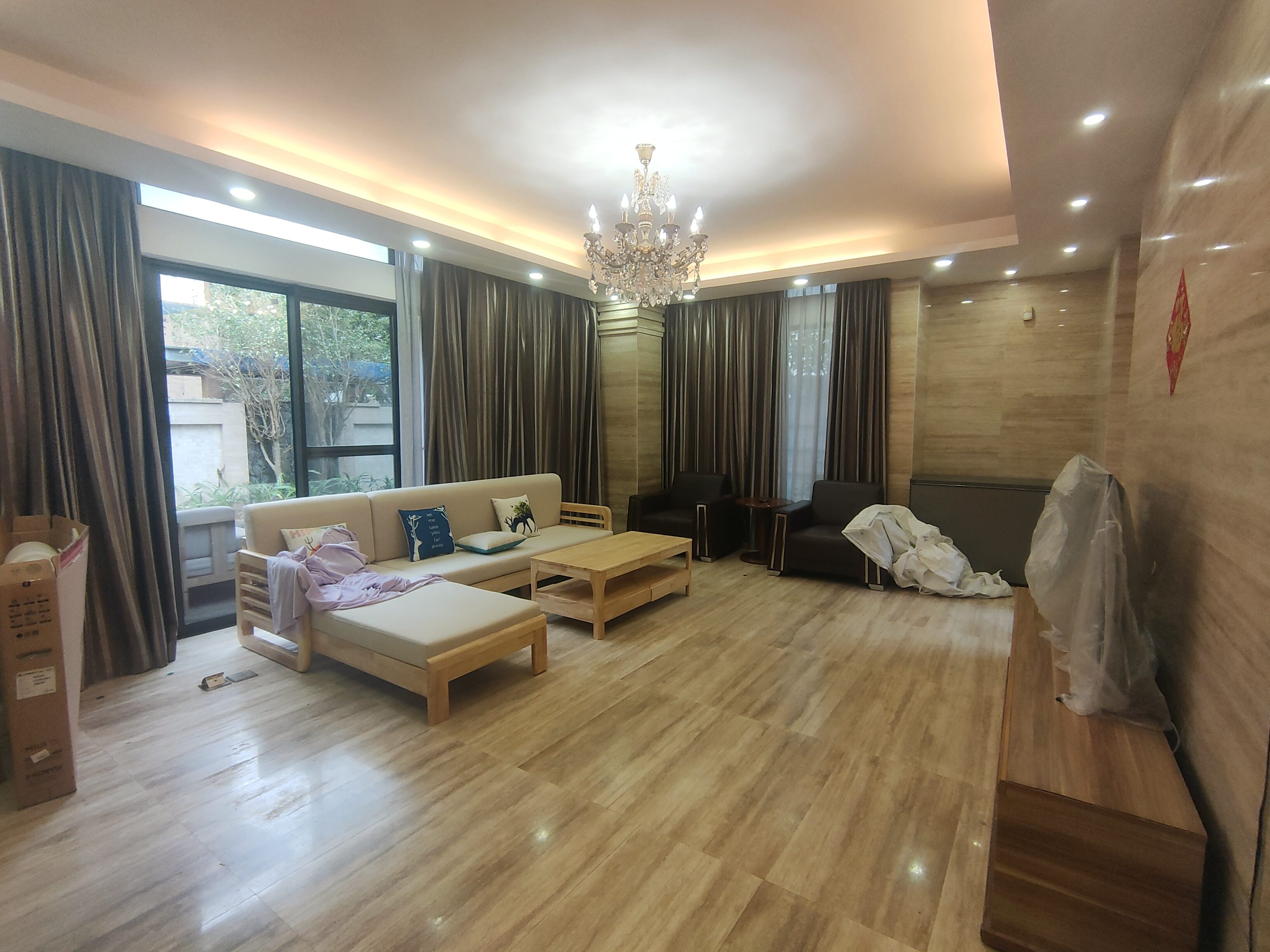 万科浪琴湾  5室2厅3卫    15000.0元/月室内图1