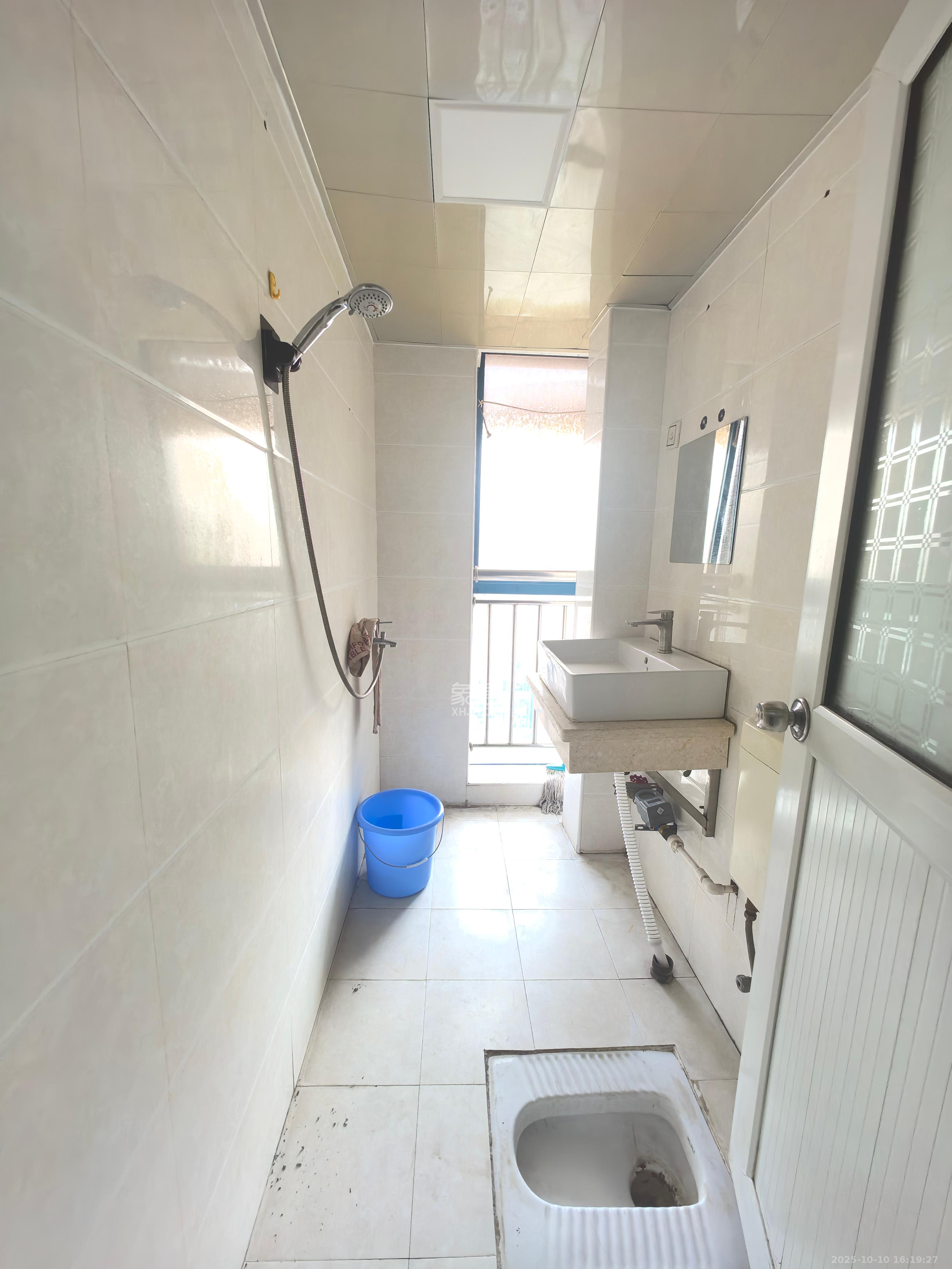 东一国际  1室1厅1卫    1400.0元/月室内图