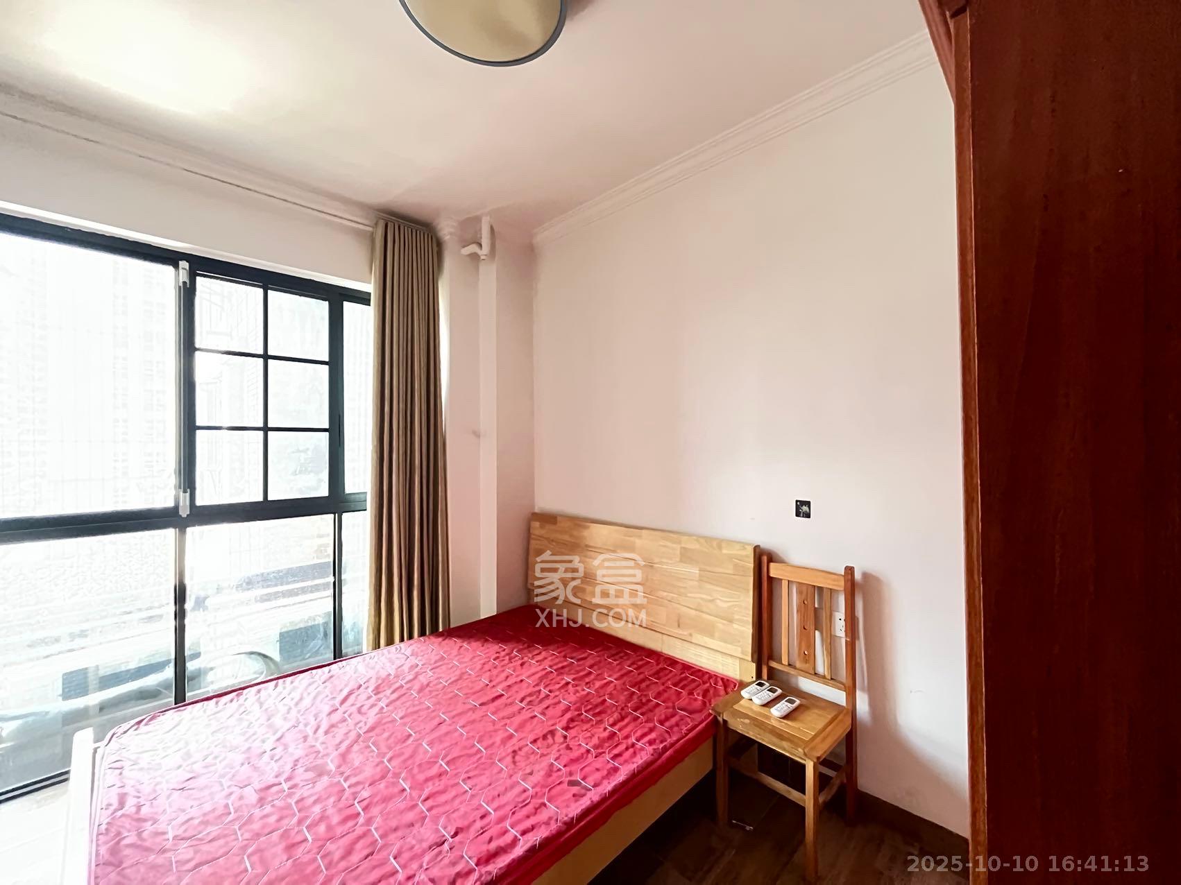 中南红领邦(红星嘉和苑) 3室2厅1卫 2200.0元/月 中南红领邦(红星嘉和苑) 3室2厅1卫 2200.0元/月室内图