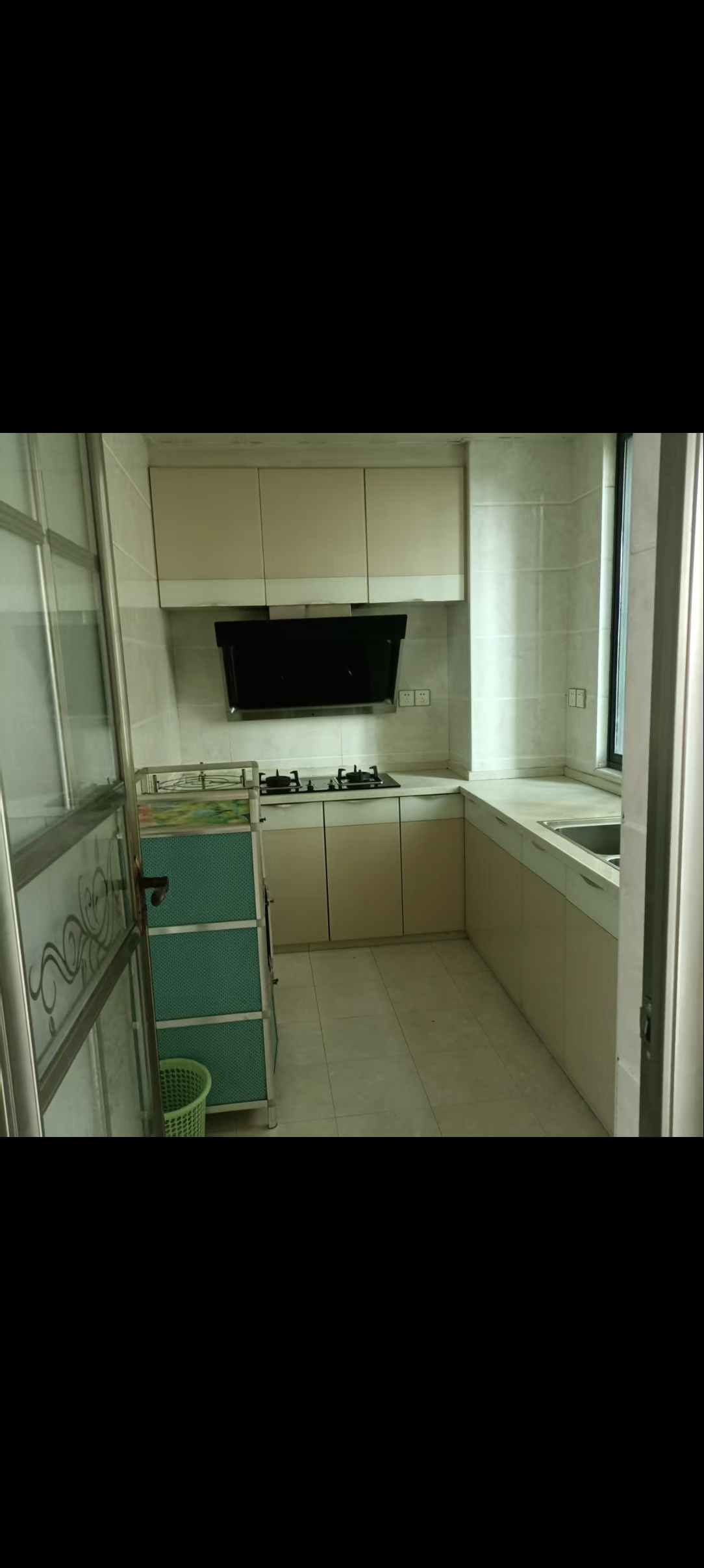 紫御华府  3室2厅2卫    2300.0元/月室内图