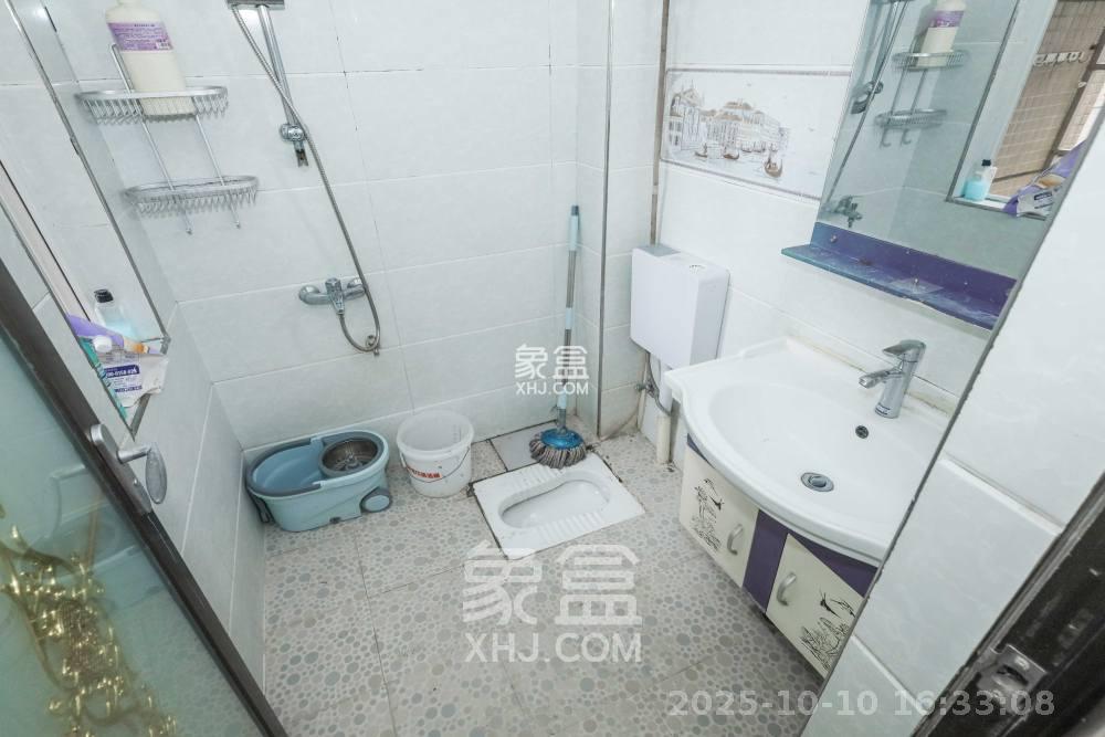 可可小城(麓谷可可小城)  3室2厅1卫    2000.0元/月 可可小城(麓谷可可小城)  3室2厅1卫    2000.0元/月室内图