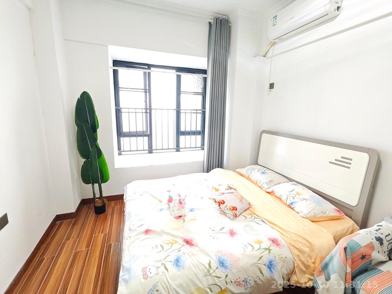 龙湖湘江星座（祺鑫星座公寓）  1室1厅1卫    1400.0元/月