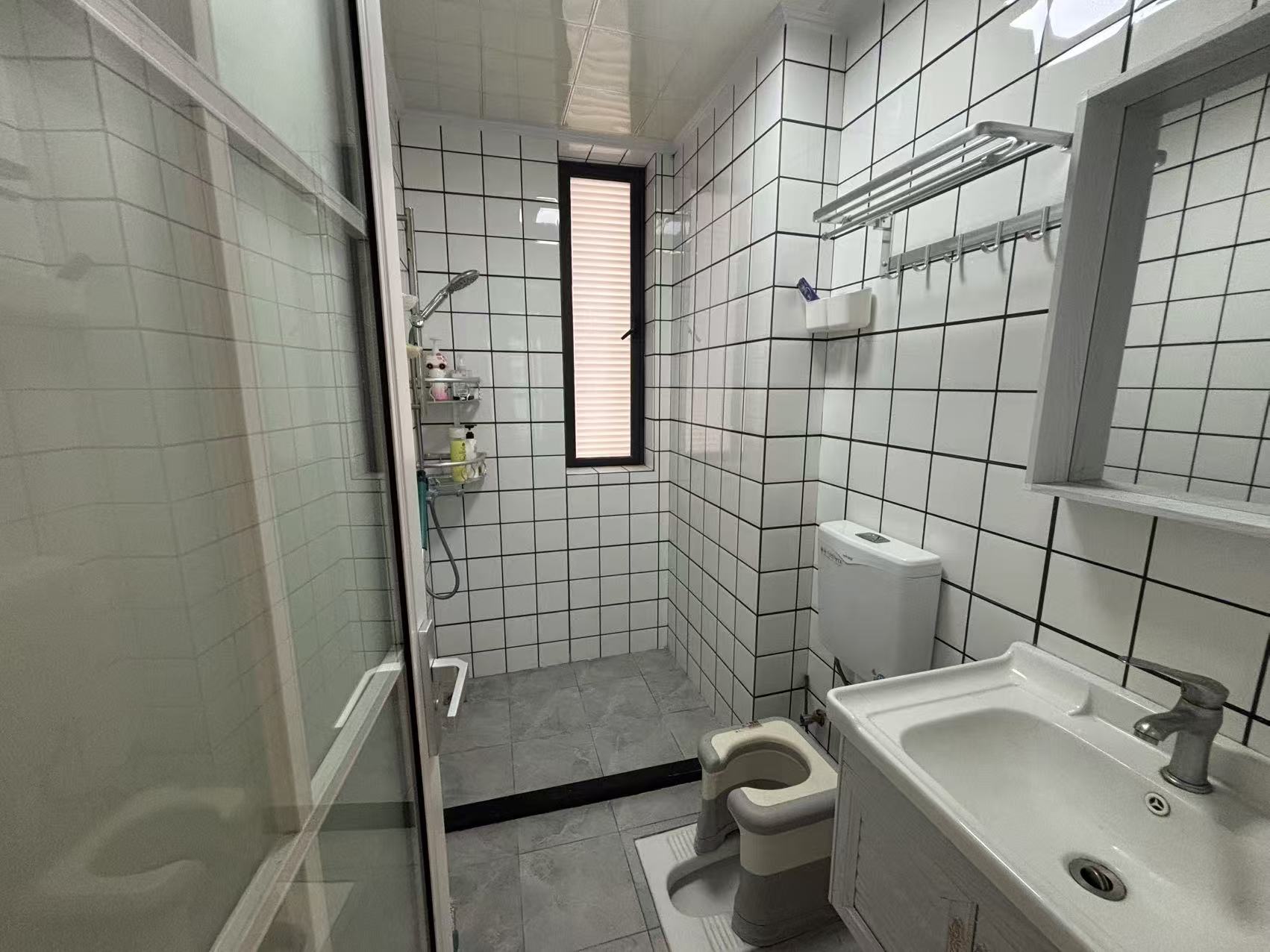 华府蓝湾 2室2厅1卫 2200.0元/月 华府蓝湾 2室2厅1卫 2200.0元/月室内图