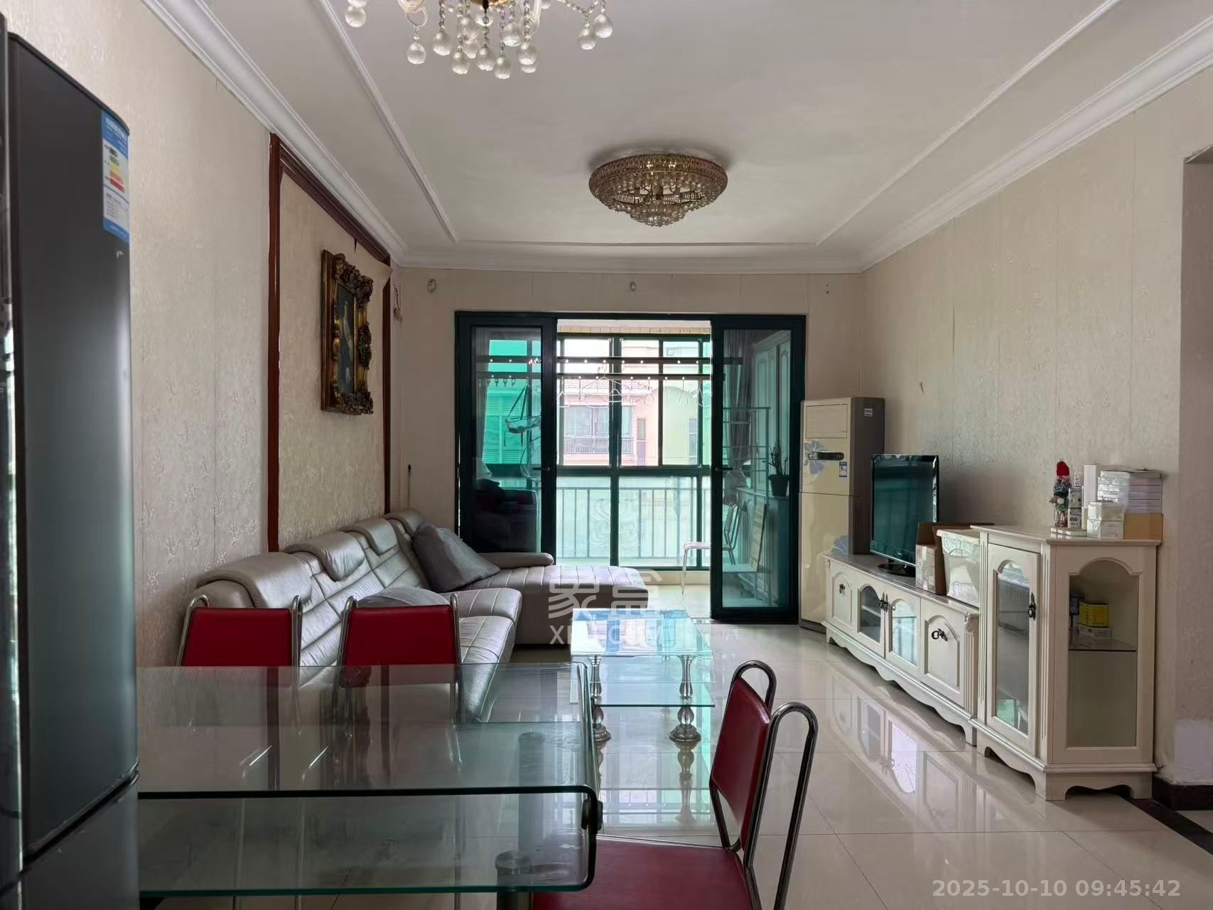 恒大城 1室2厅1卫 1900.0元/月 恒大城 1室2厅1卫 1900.0元/月室内图