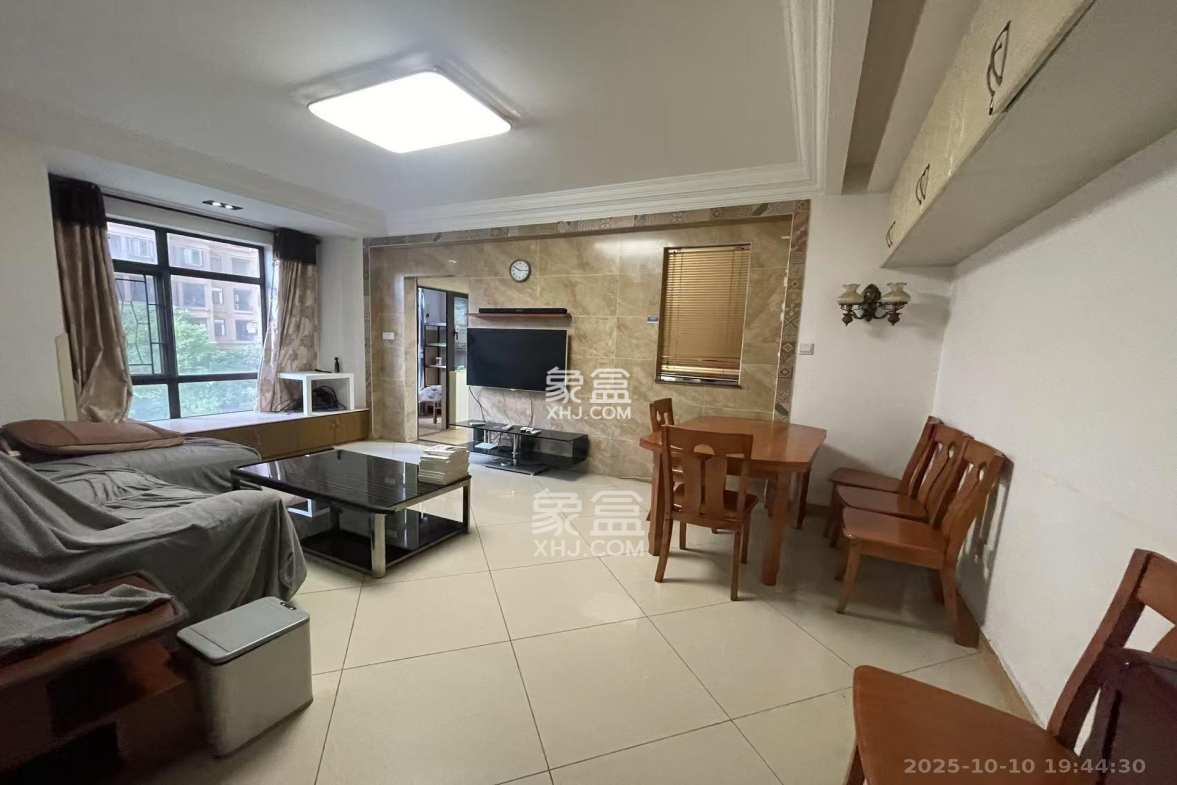 湘域城邦(湘域国际中心) 2室1厅1卫 3200.0元/月 湘域城邦(湘域国际中心) 2室1厅1卫 3200.0元/月室内图