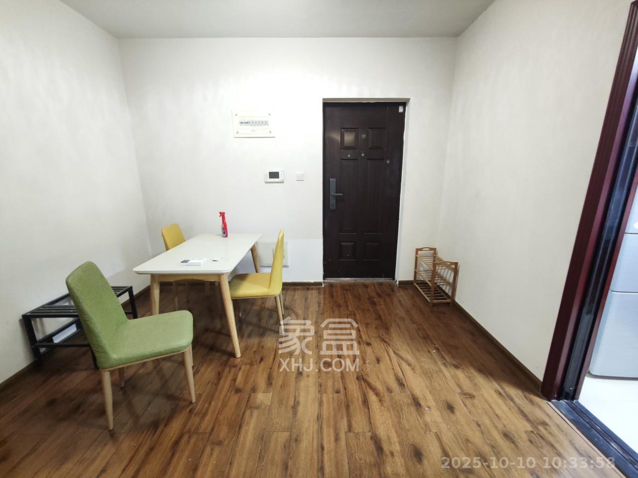 金地格林公馆 3室2厅1卫 2400.0元/月 金地格林公馆 3室2厅1卫 2400.0元/月室内图