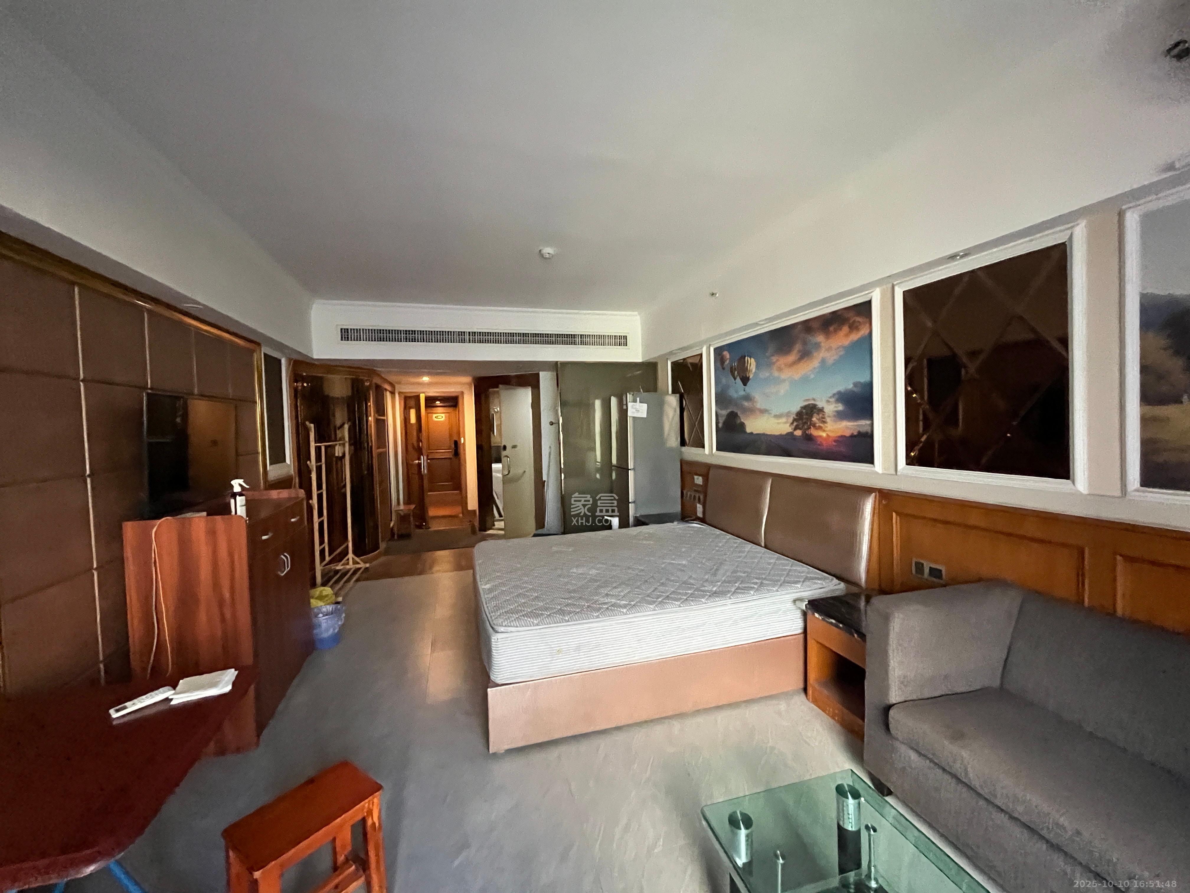 三重星都心  1室1厅3卫    1600.0元/月