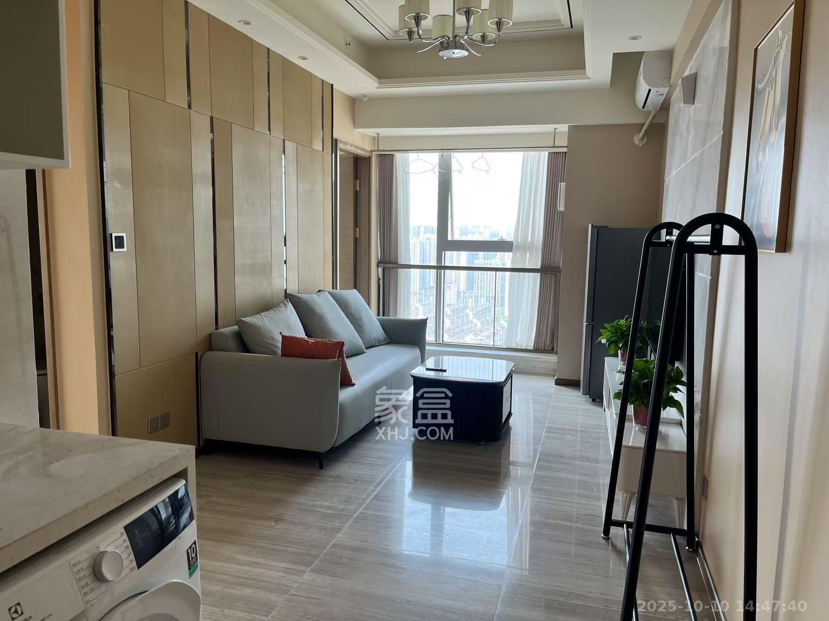 恒大誉府(融誉商业中心) 2室2厅1卫 2400.0元/月 恒大誉府(融誉商业中心) 2室2厅1卫 2400.0元/月室内图