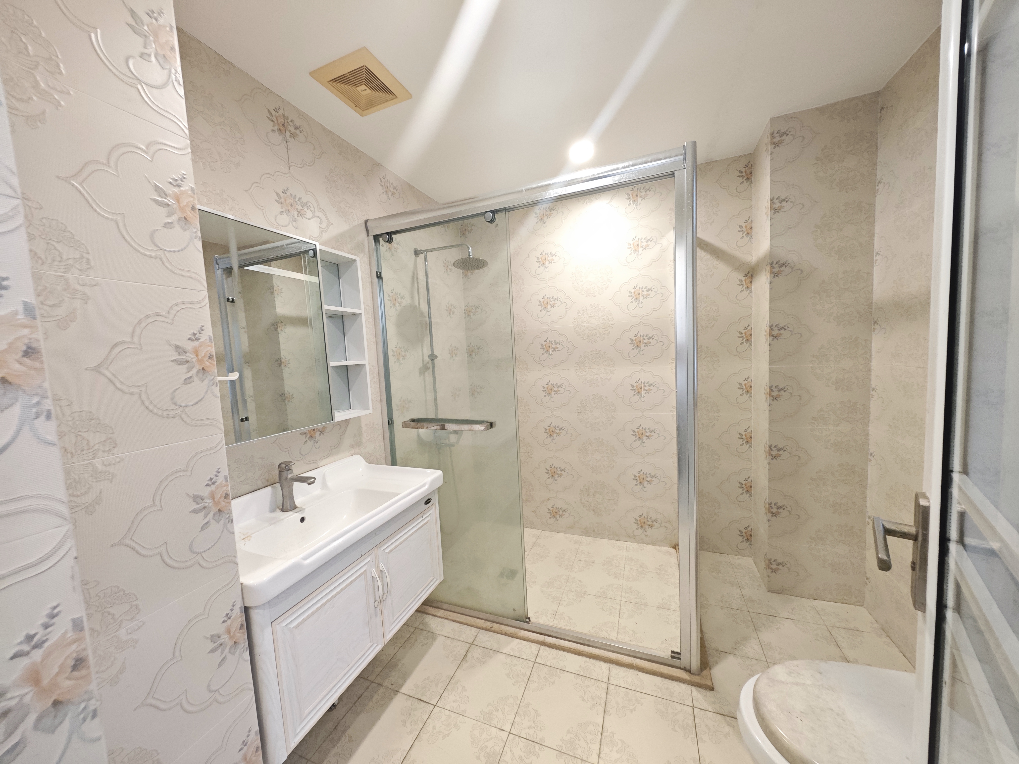 海航豪庭北苑  3室2厅2卫    5000.0元/月室内图