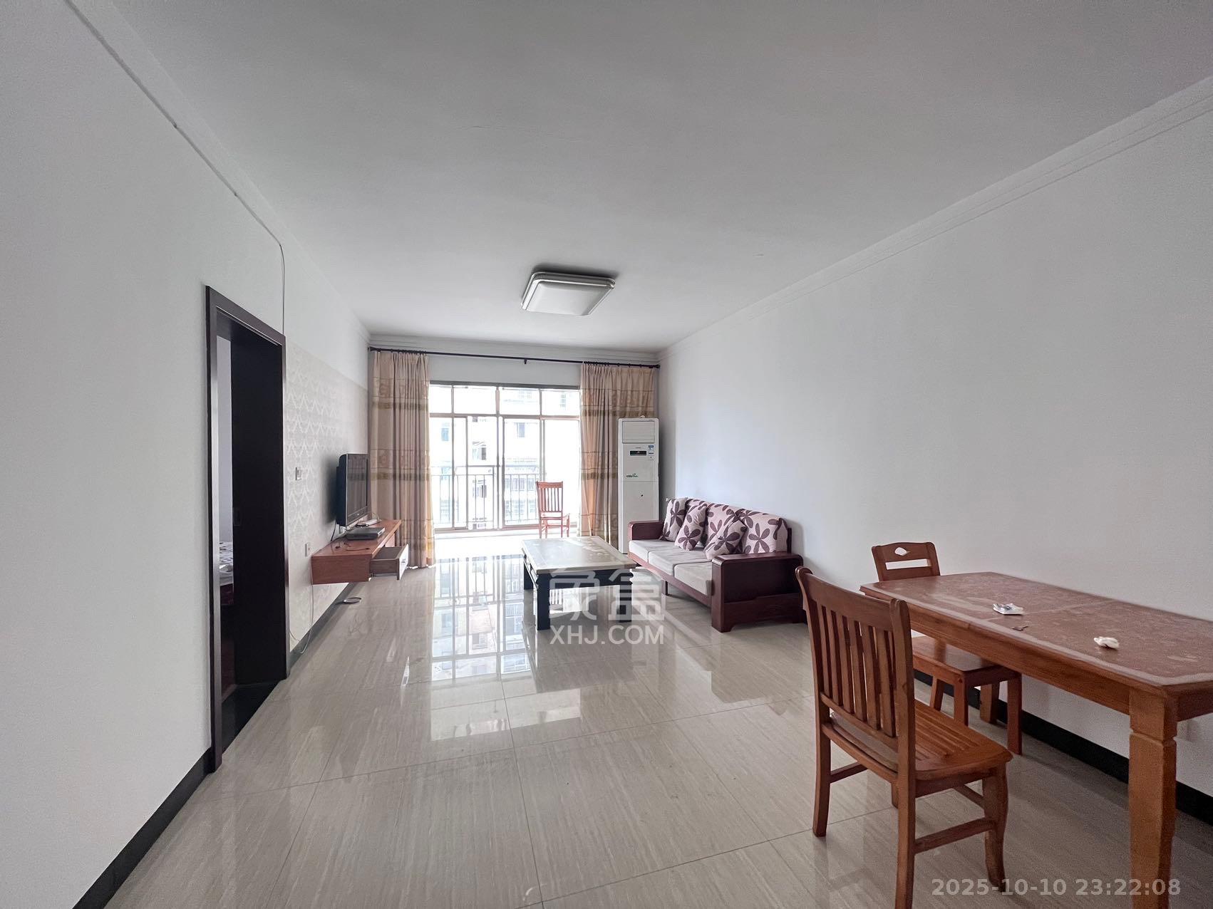 银馨家园  2室2厅1卫    2300.0元/月