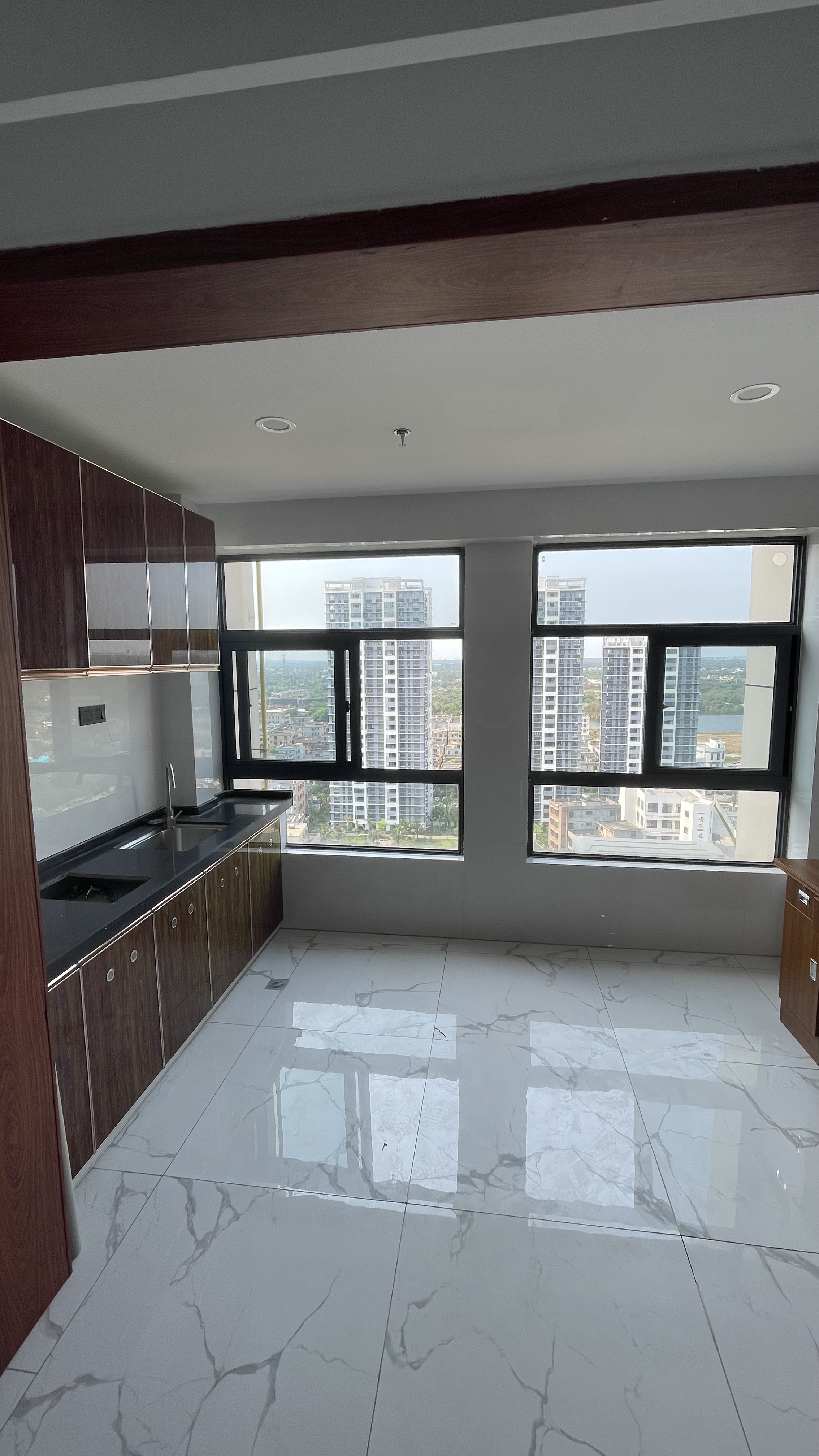 乾坤吉祥花园  1室0厅1卫    1000.0元/月