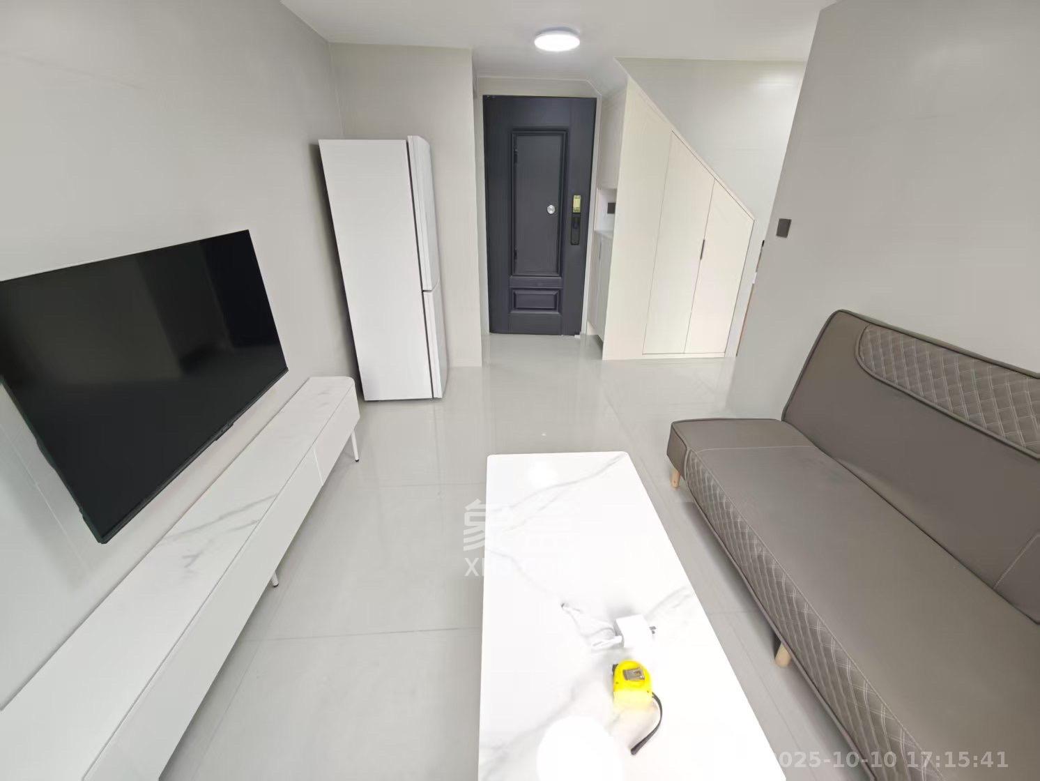 新城悦隽公园  1室1厅1卫    1500.0元/月室内图