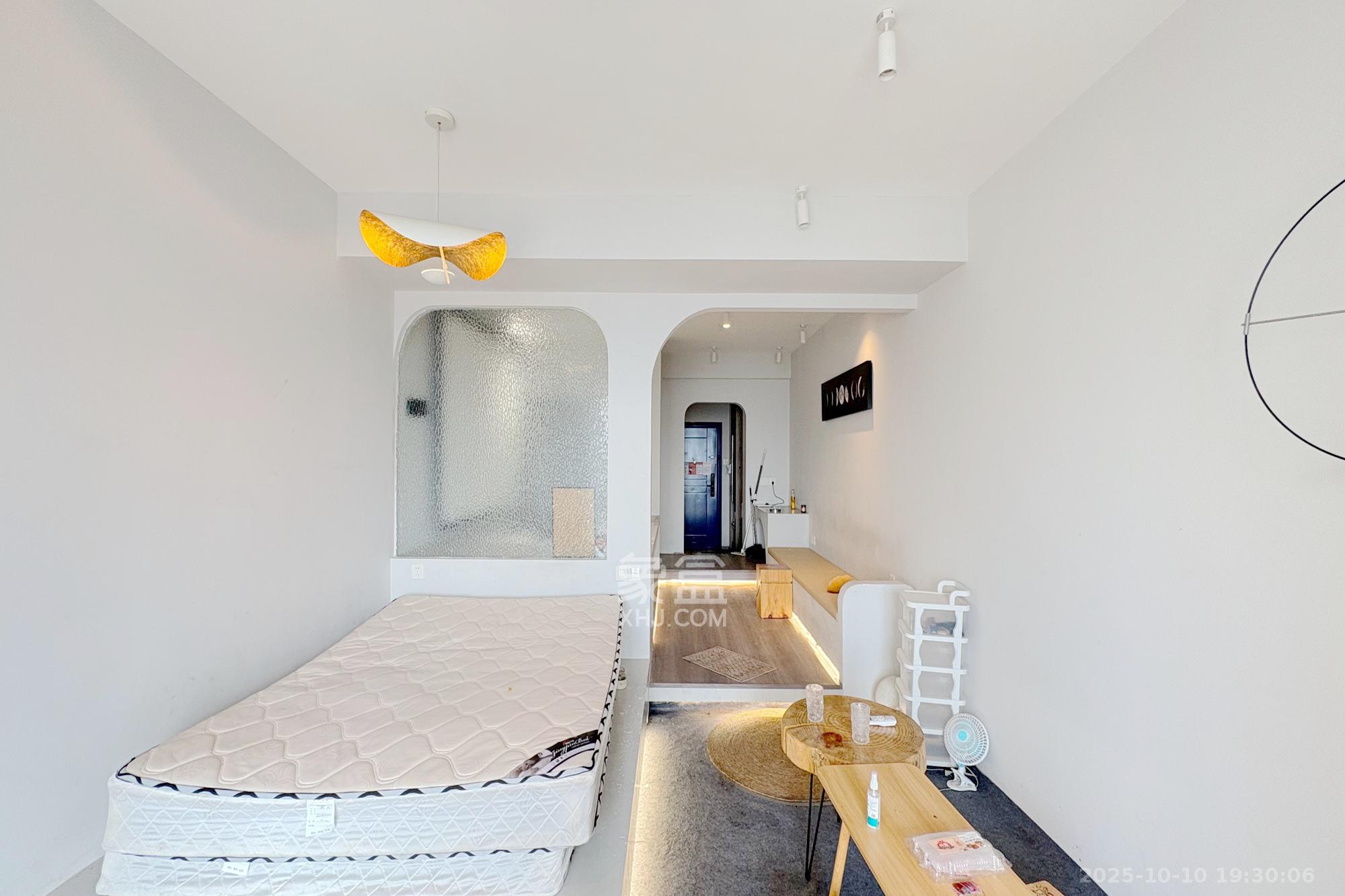 天心华庭 1室1厅1卫 47.0万 天心华庭 1室1厅1卫 47.0万卧室