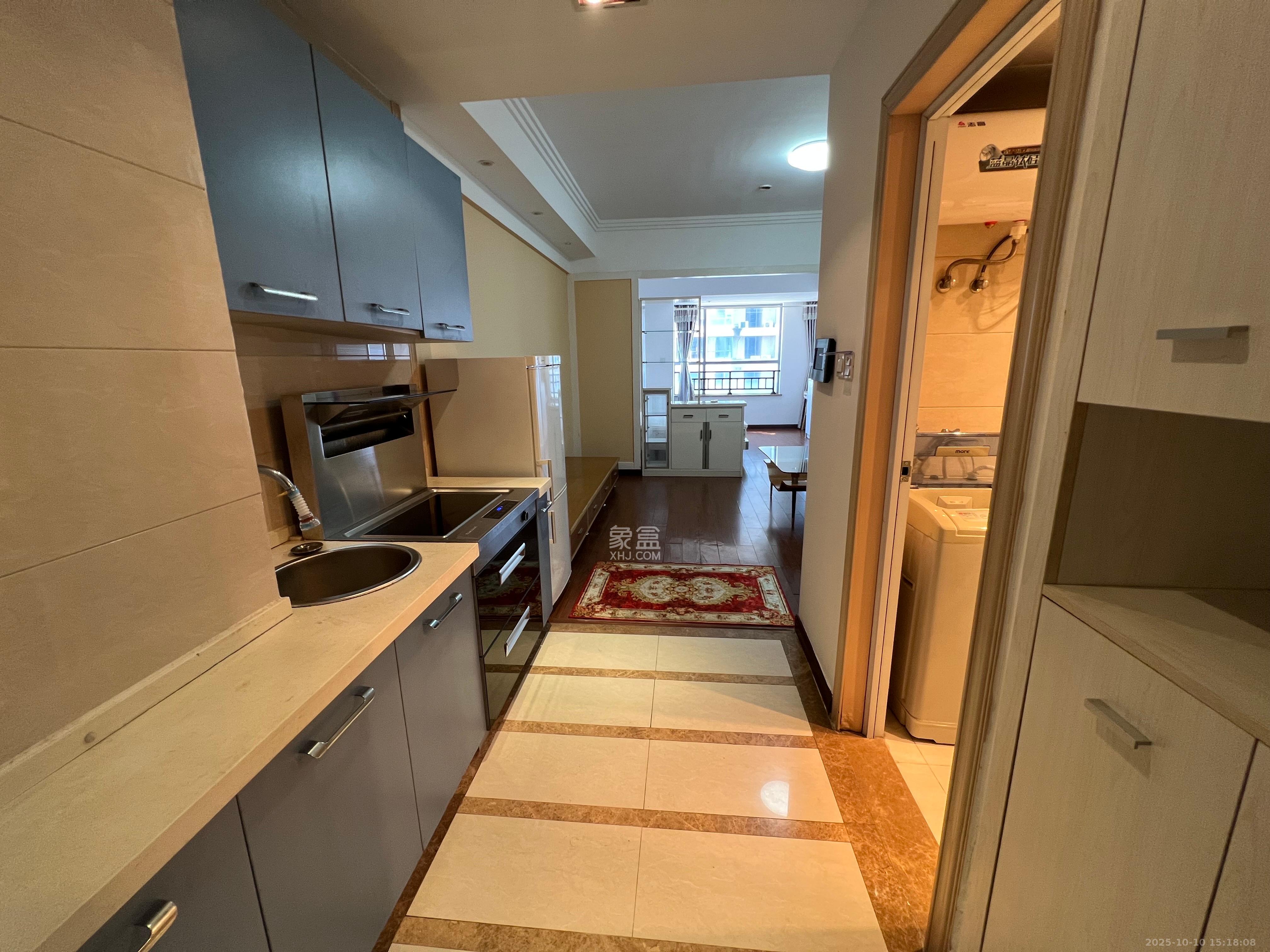 西子一间 1室0厅1卫 1600.0元/月 西子一间 1室0厅1卫 1600.0元/月室内图