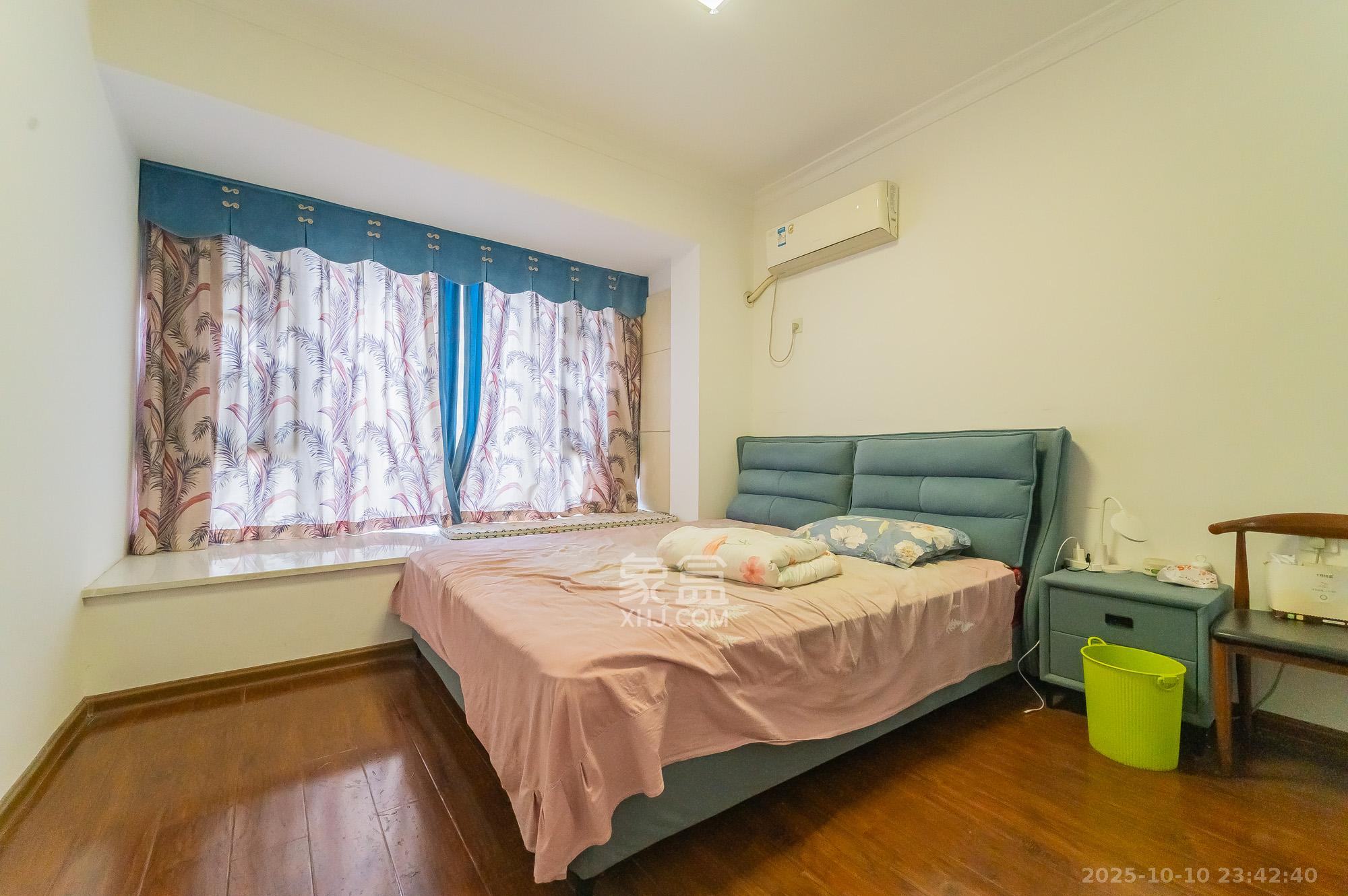 方略城市广场  4室2厅2卫    88.8万卧室