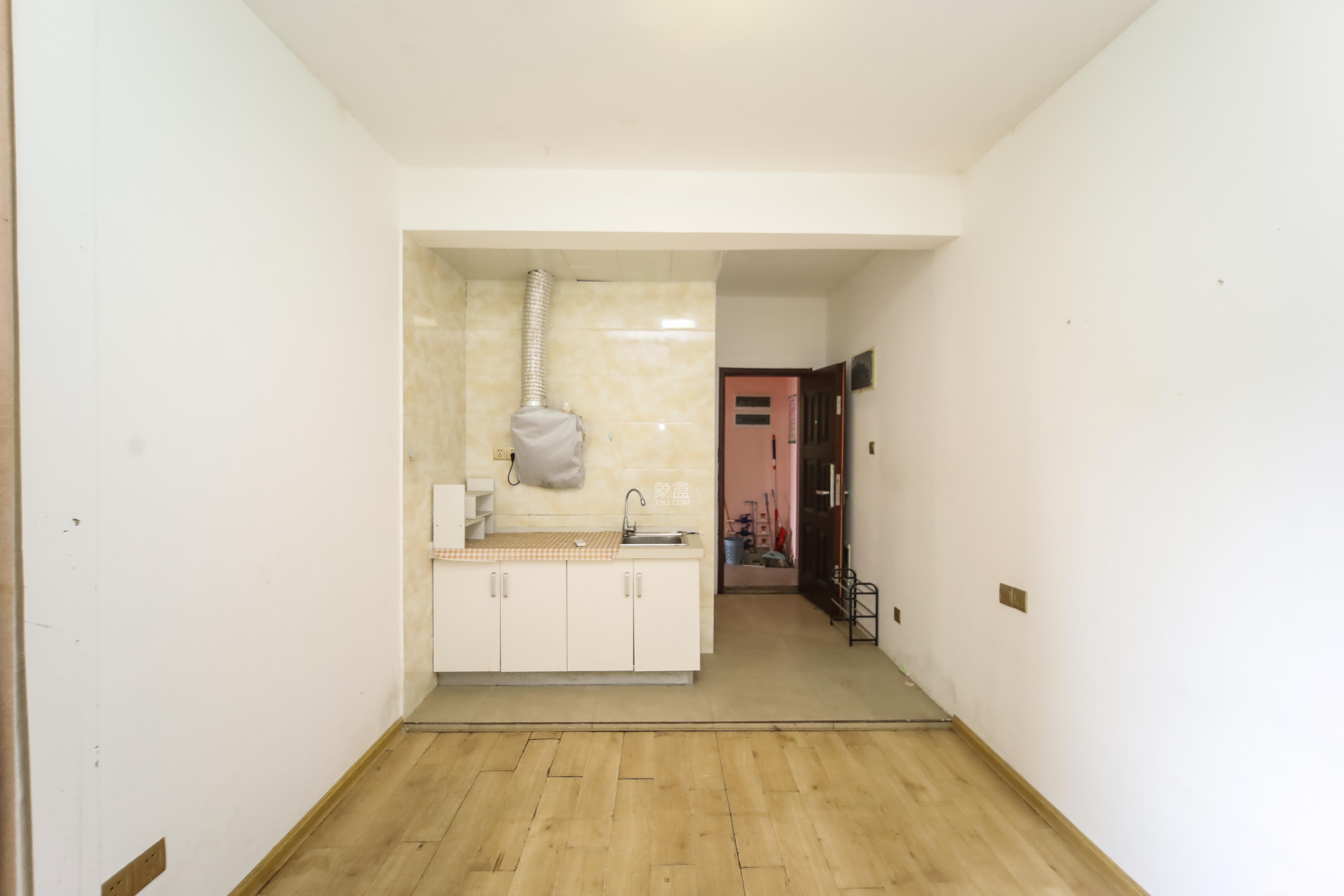 金地格林公馆  3室2厅1卫    78.0万 金地格林公馆  3室2厅1卫    78.0万卧室