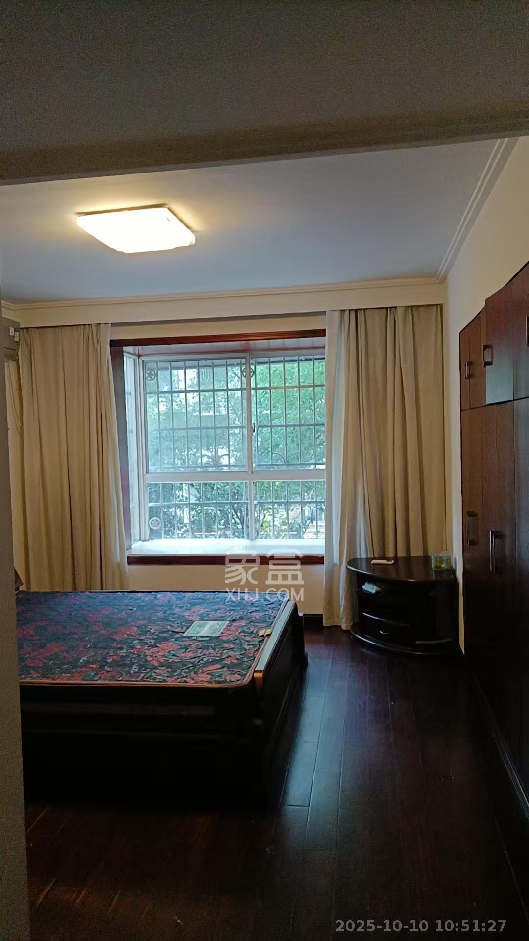 中星苑 4室2厅2卫 2300.0元/月 中星苑 4室2厅2卫 2300.0元/月室内图