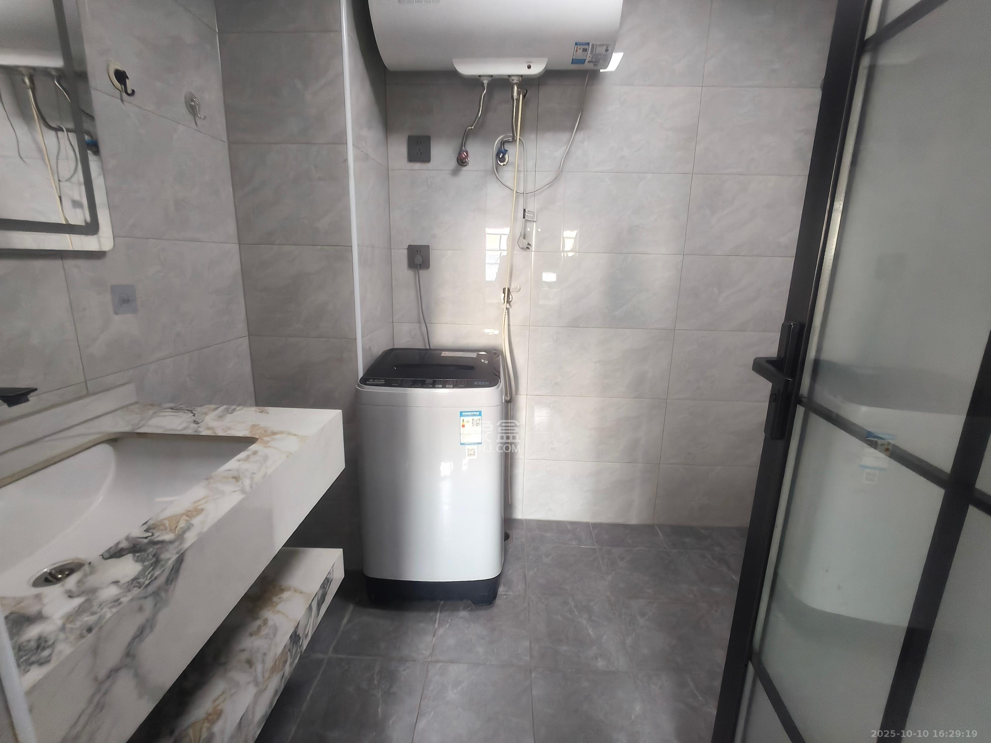 世纪桃花苑  1室1厅1卫    1600.0元/月室内图