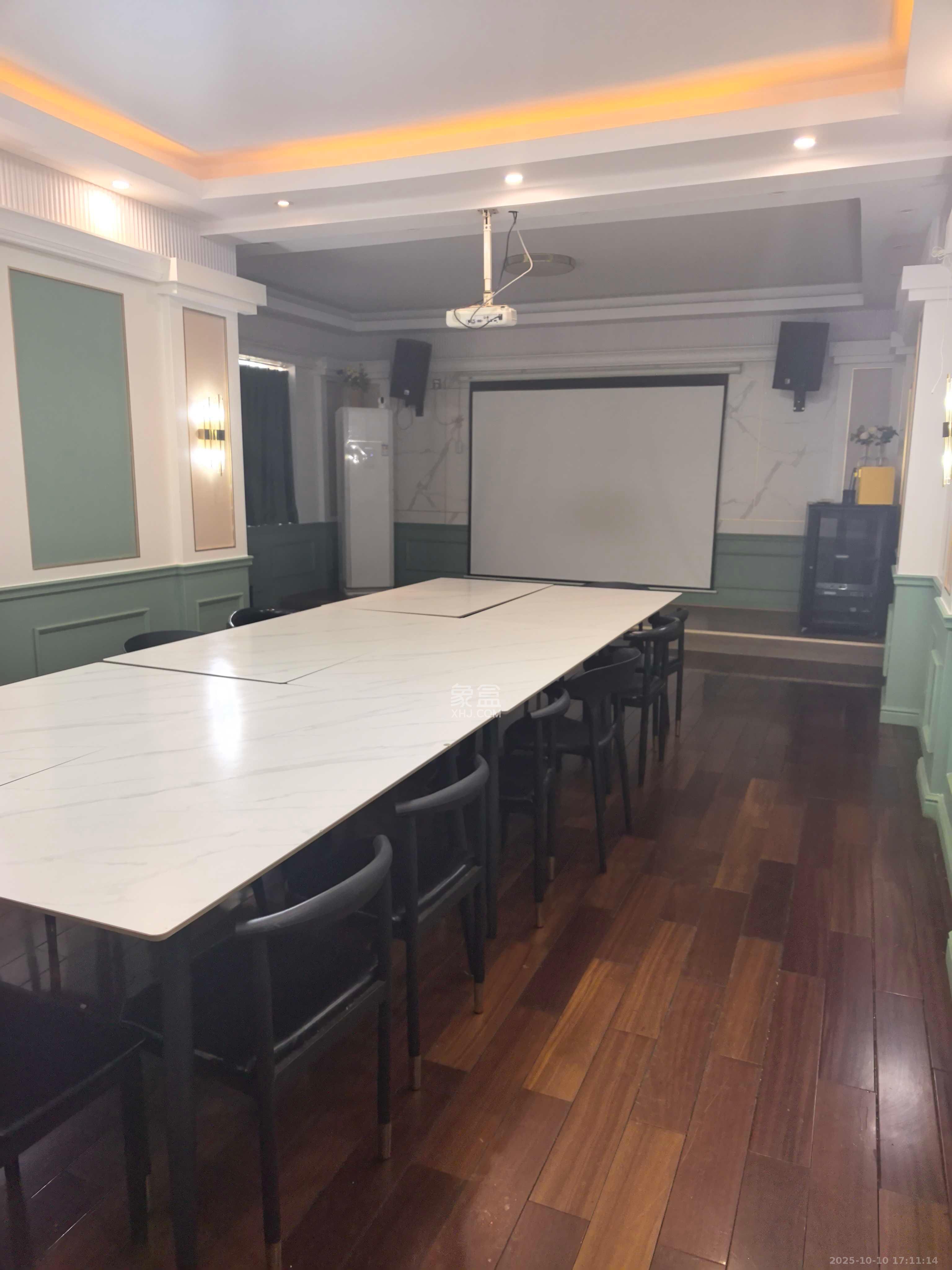 德润小区（丰升德润小区）  3室2厅1卫    2600.0元/月室内图1