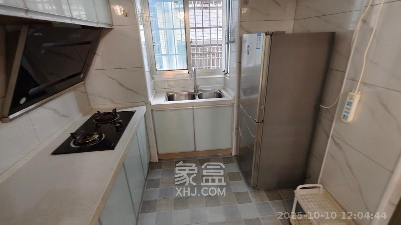 清水小区（浪琴湾清水小区）  1室0厅0卫    1800.0元/月室内图