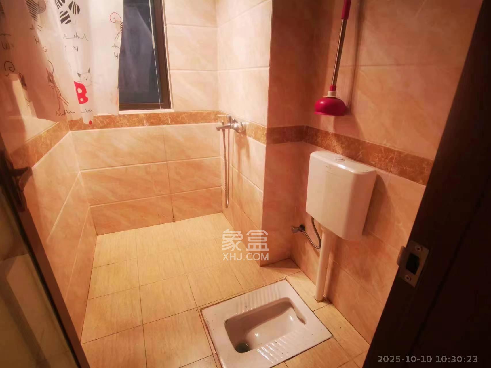 旺德府恺悦国际  3室2厅2卫    1900.0元/月 旺德府恺悦国际  3室2厅2卫    1900.0元/月室内图