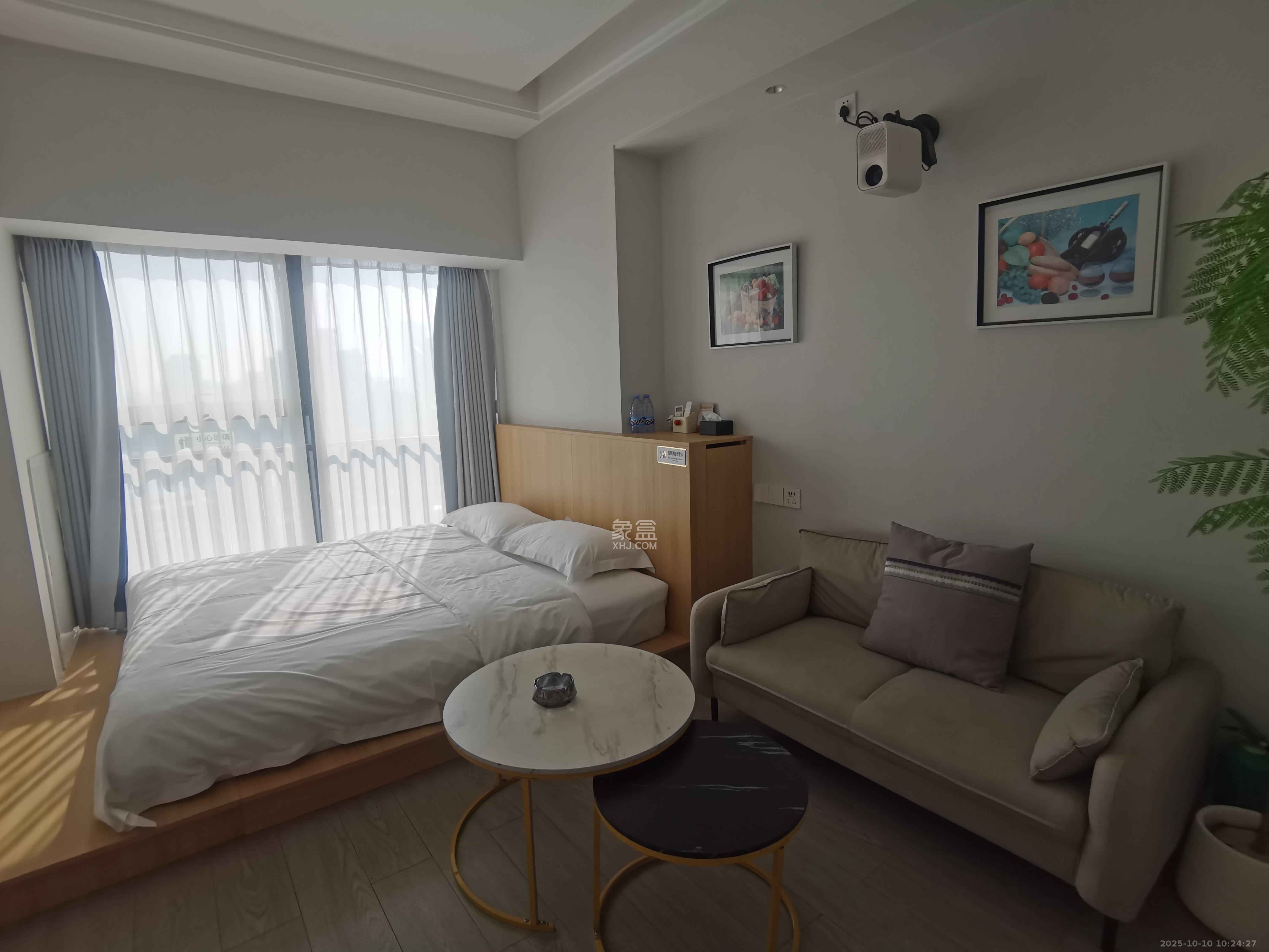 华润置地中心 1室1厅1卫 2300.0元/月 华润置地中心 1室1厅1卫 2300.0元/月室内图