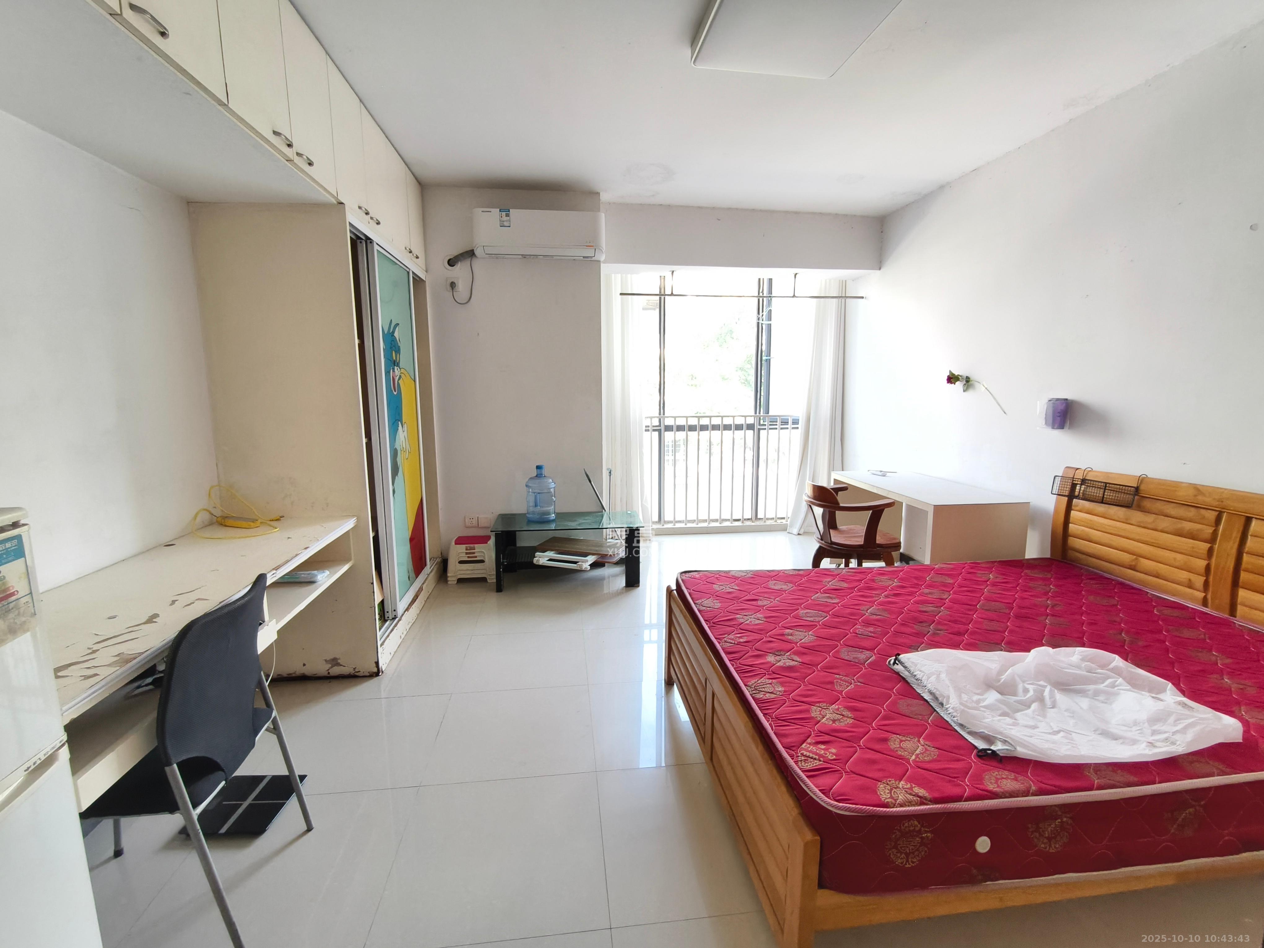 阳光100二期 1室1厅1卫 1200.0元/月 阳光100二期 1室1厅1卫 1200.0元/月室内图