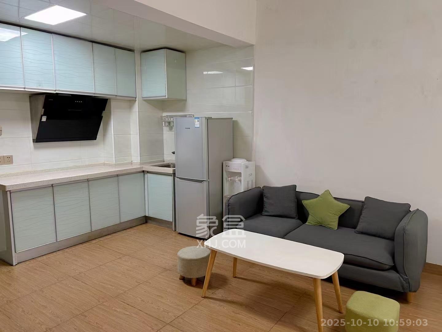 润芳园  1室1厅1卫    1600.0元/月室内图