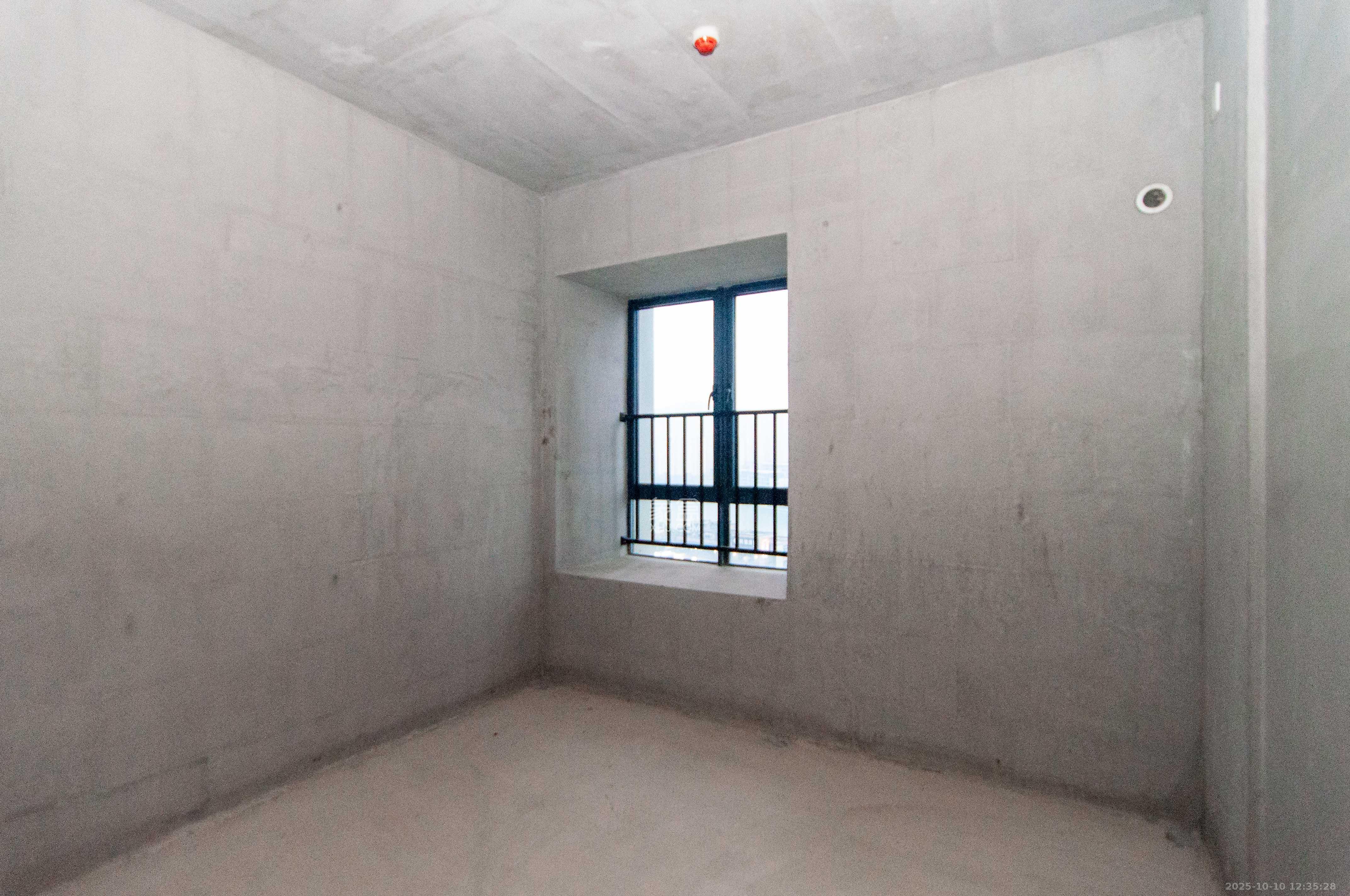中建梅溪湖中心  4室2厅3卫    183.0万其他