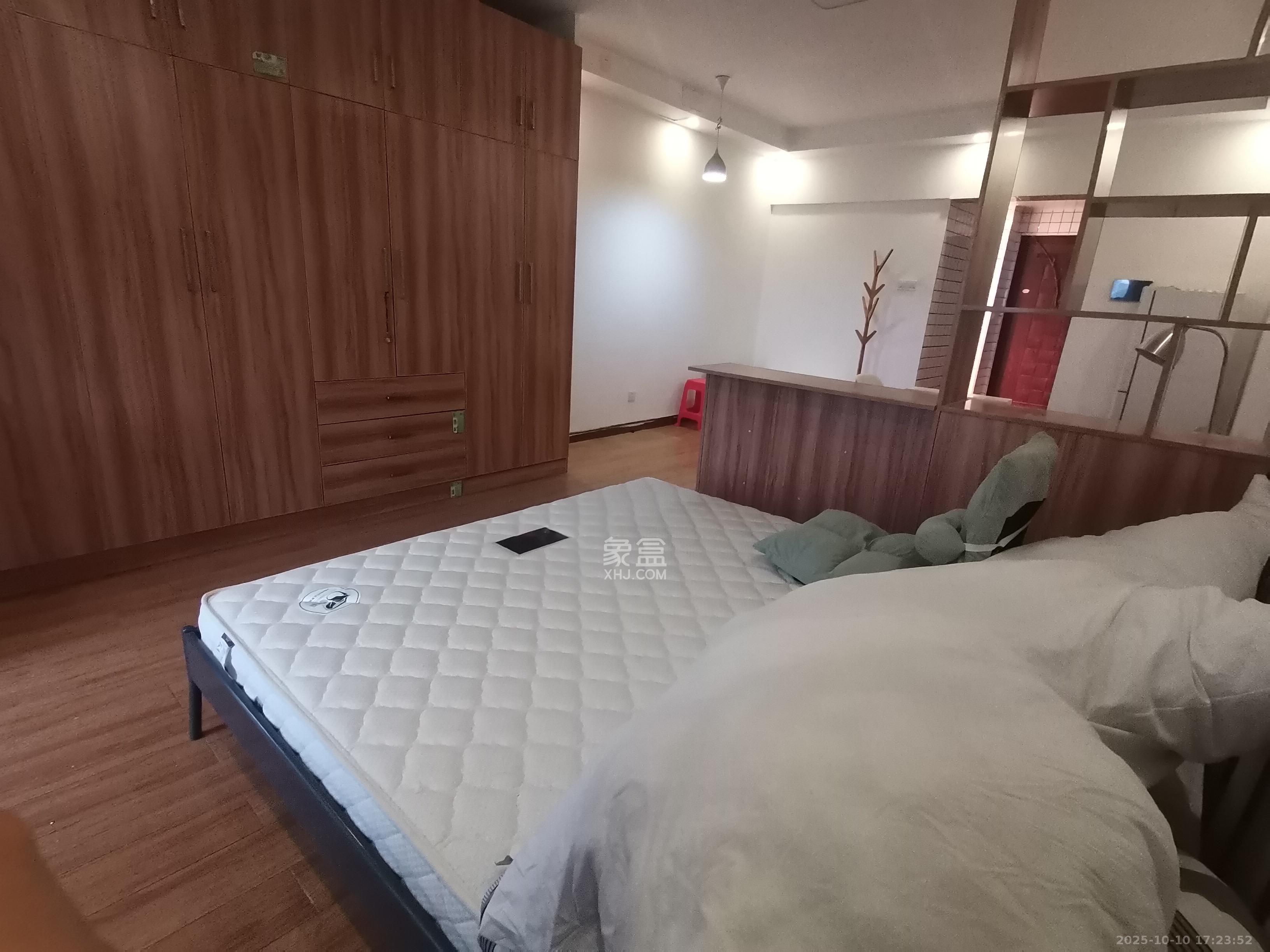 剑桥名门 1室1厅1卫 1500.0元/月 剑桥名门 1室1厅1卫 1500.0元/月室内图