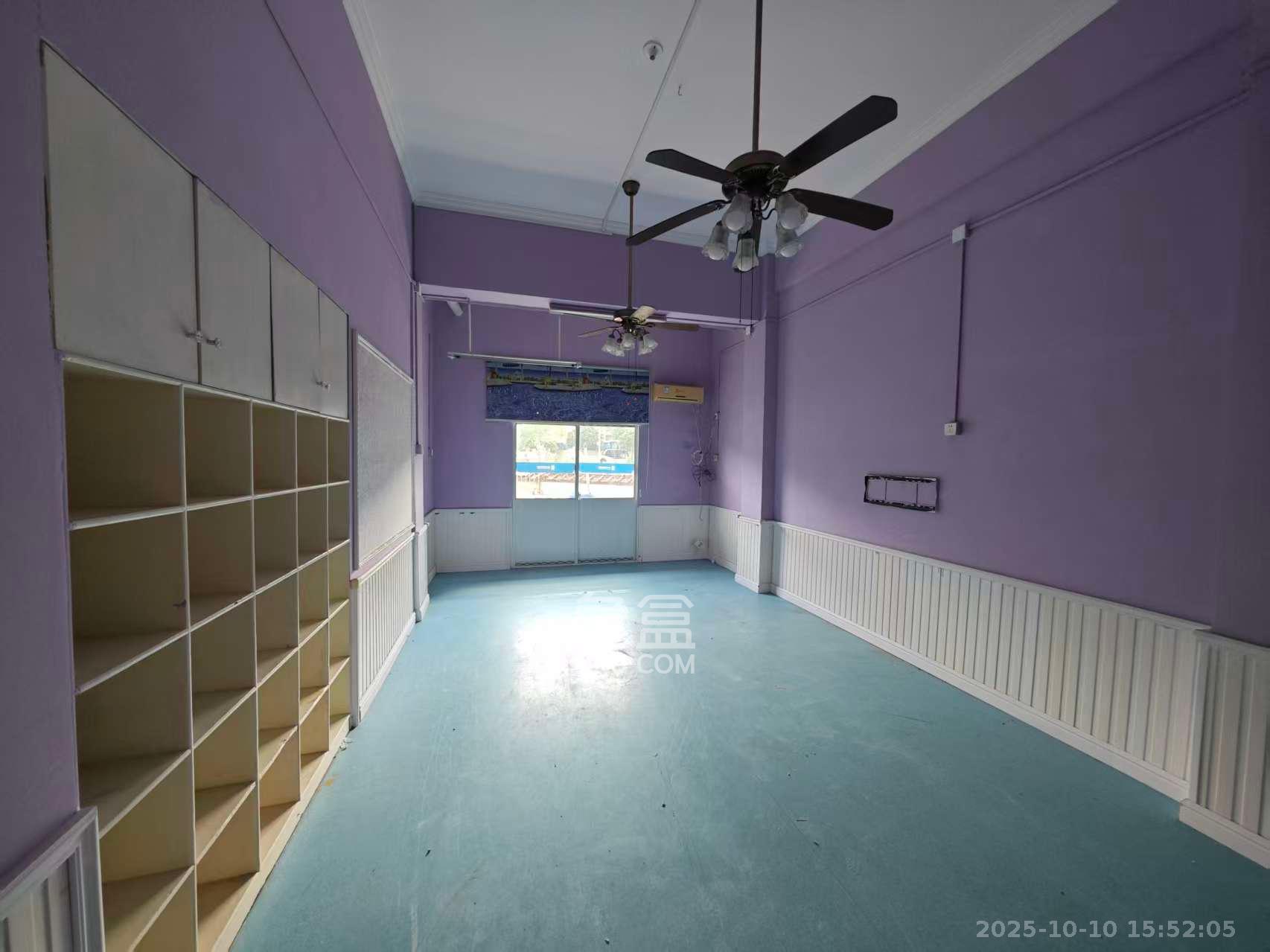 月湖安置小区(马栏山小区)  3室0厅1卫    4000.0元/月 月湖安置小区(马栏山小区)  3室0厅1卫    4000.0元/月室内图