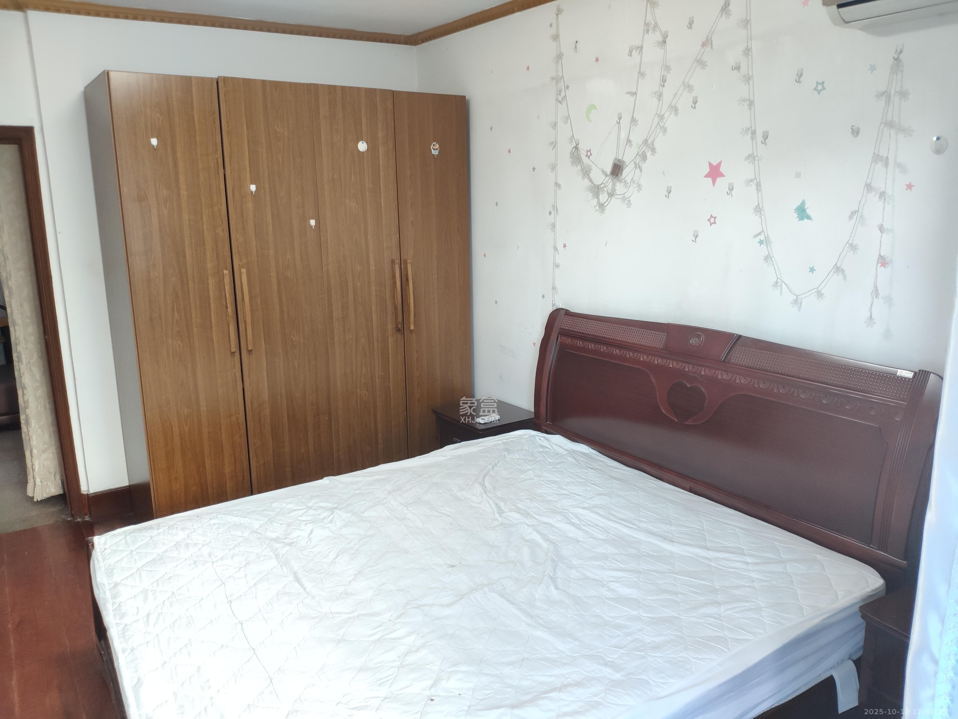 窑岭光大银行宿舍 2室2厅1卫 2100.0元/月 窑岭光大银行宿舍 2室2厅1卫 2100.0元/月室内图