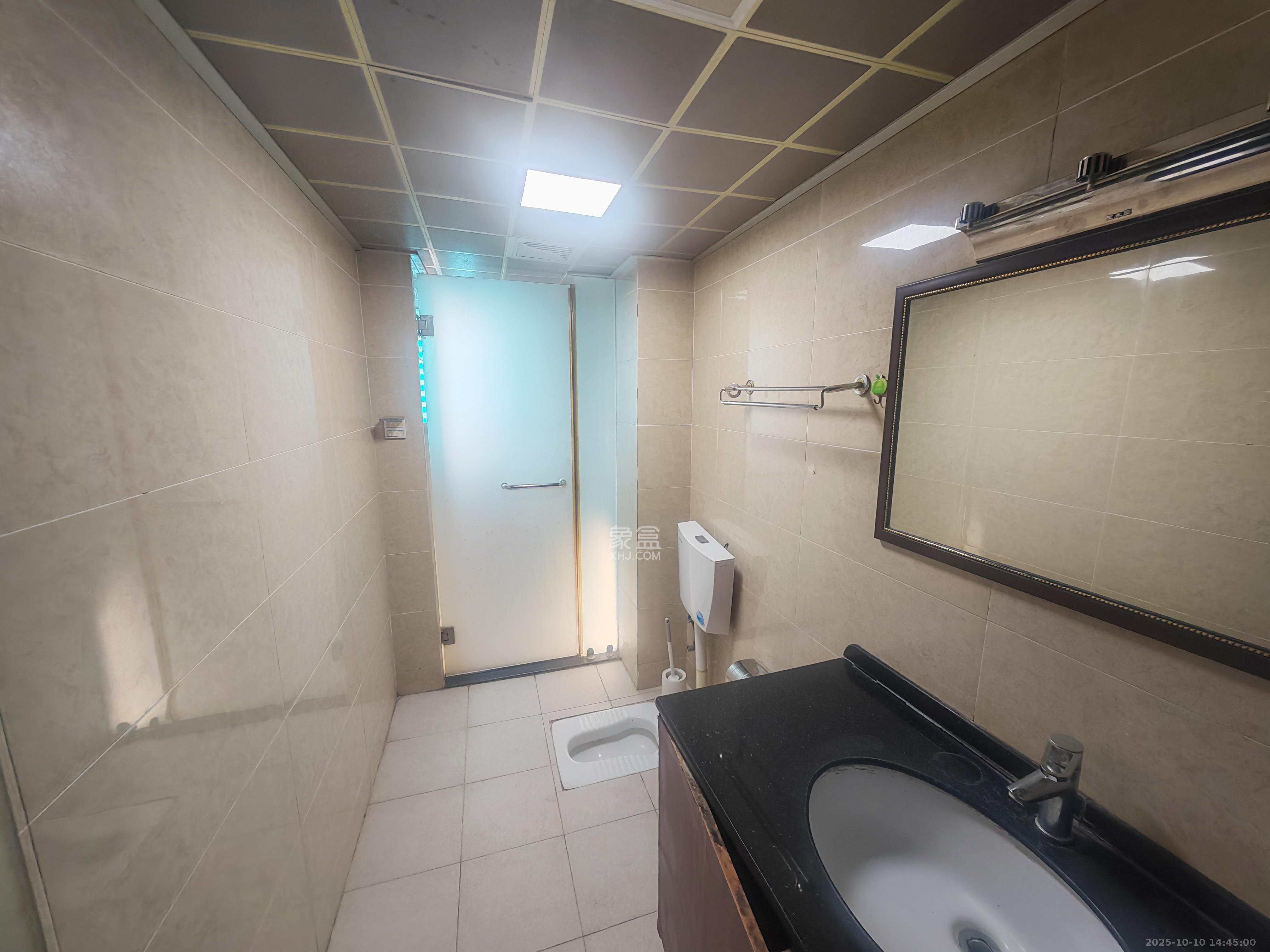 锦湘国际星城三期（锦绣苑）  2室2厅1卫    2300.0元/月室内图