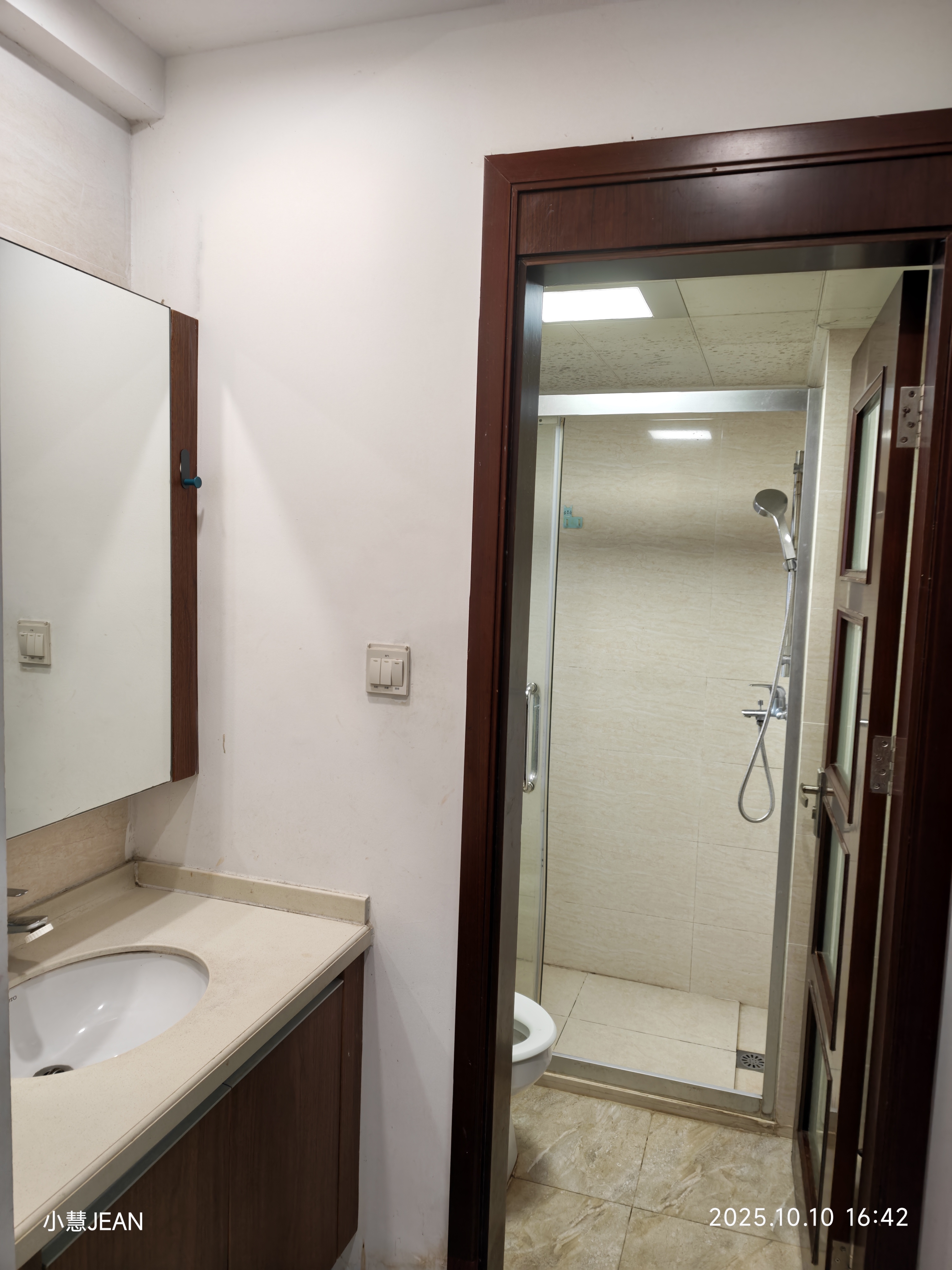 中海锦城 2室2厅1卫 2300.0元/月 中海锦城 2室2厅1卫 2300.0元/月室内图