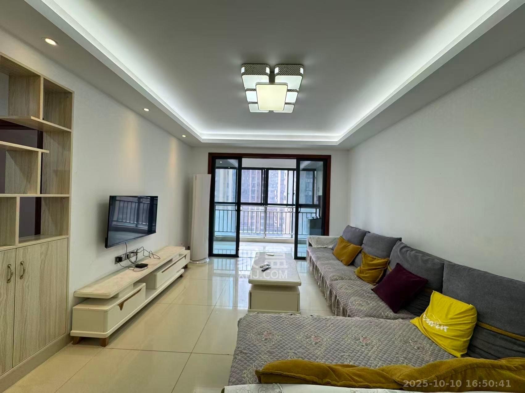 锦湘国际星城四期(金丽苑)  3室2厅1卫    2600.0元/月 锦湘国际星城四期(金丽苑)  3室2厅1卫    2600.0元/月室内图