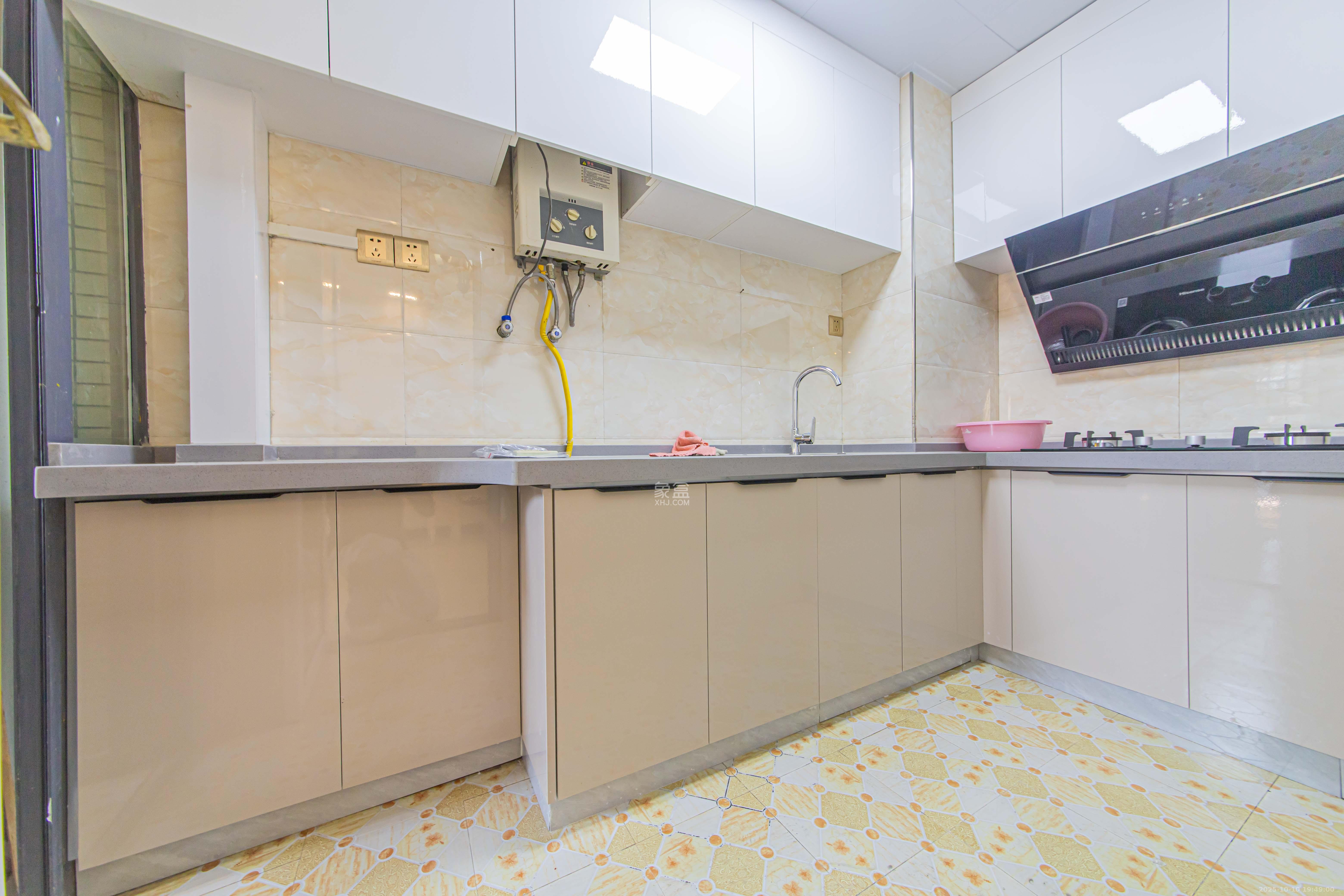 中信文化广场（中信新城二期）  2室2厅1卫    65.8万厨房