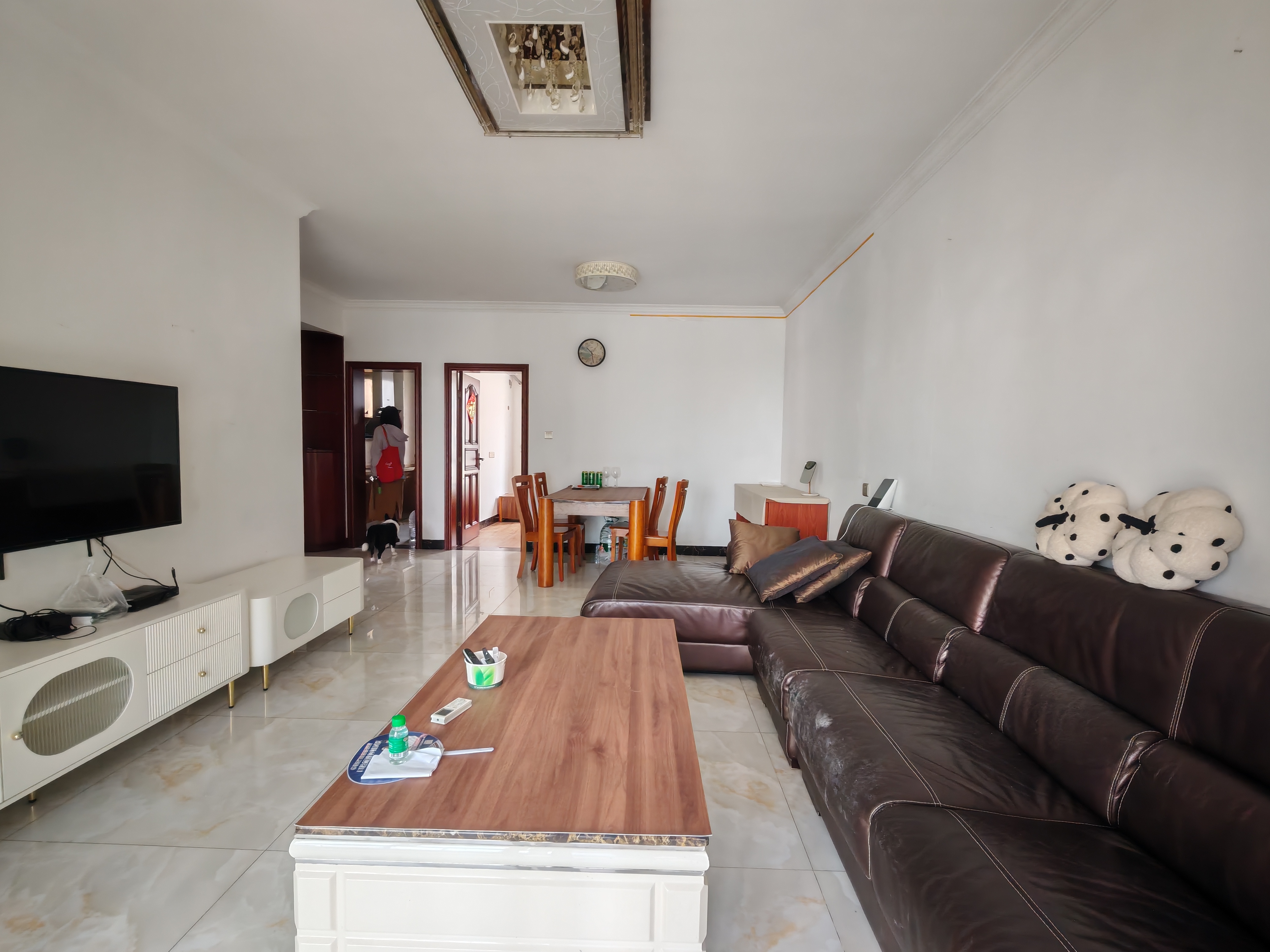 海阔天空-国瑞城一期（名仕苑）  2室2厅1卫    3300.0元/月室内图