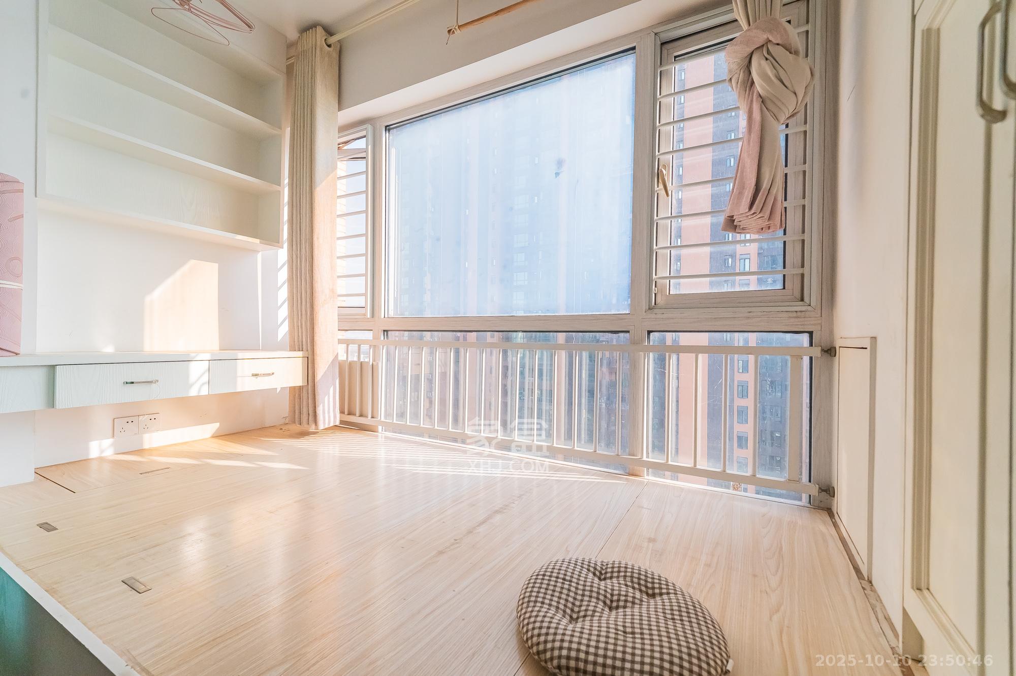 海伦春天  2室1厅1卫    51.8万阳台