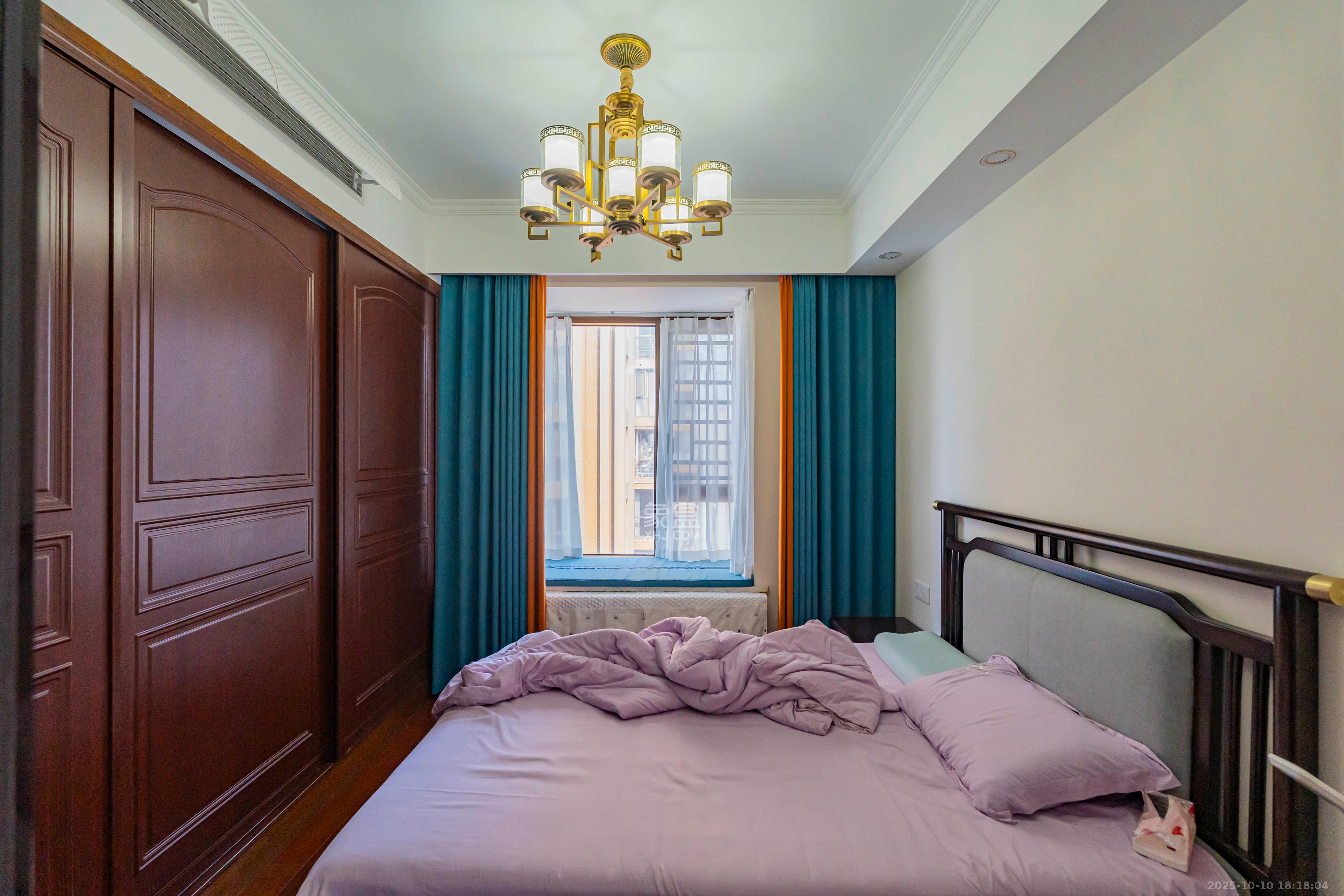 金色屋顶 4室2厅2卫 238.0万 金色屋顶 4室2厅2卫 238.0万卧室