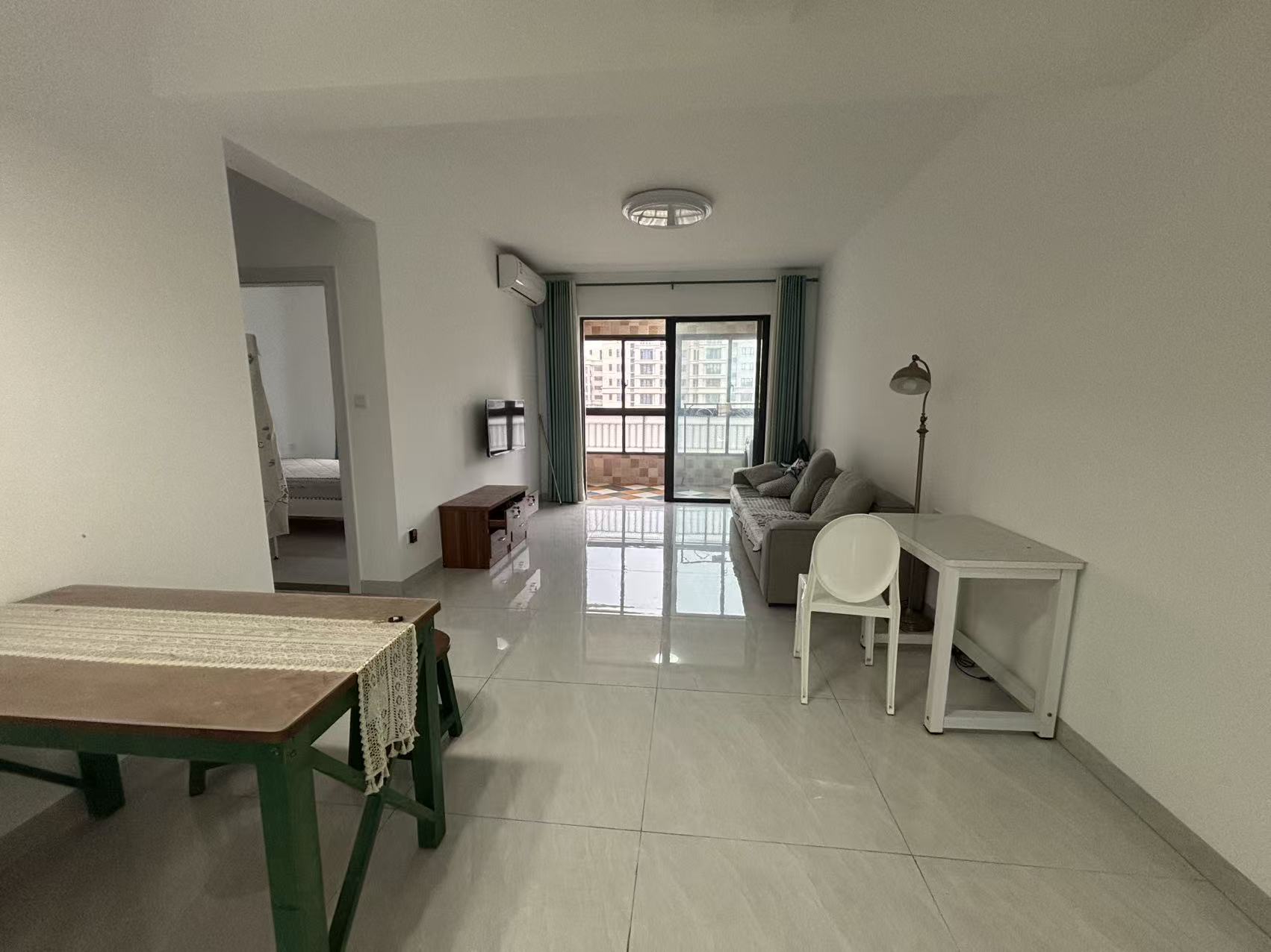 华府蓝湾 2室2厅1卫 2200.0元/月 华府蓝湾 2室2厅1卫 2200.0元/月户型图