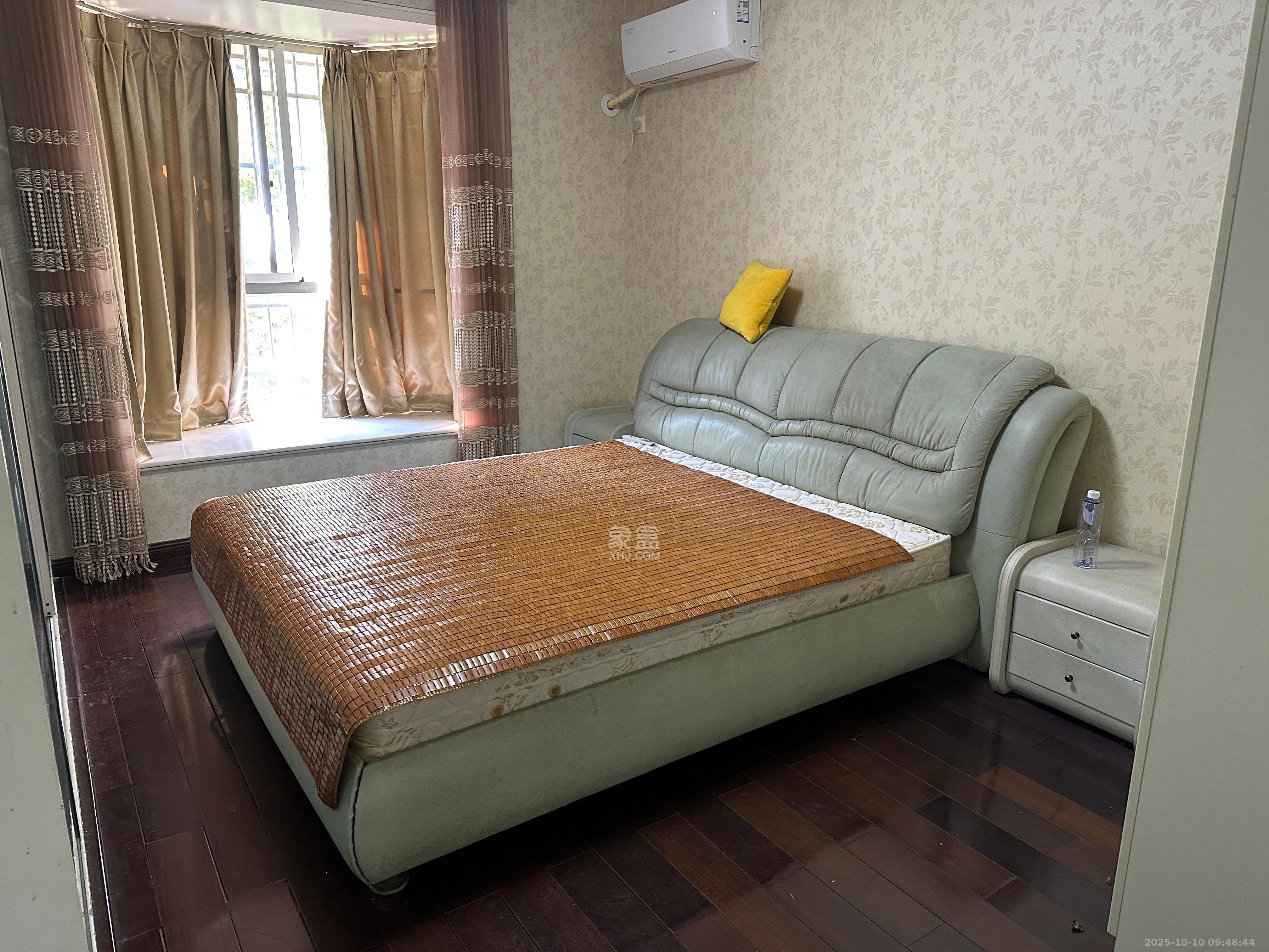 怡人园小区 2室1厅2卫 2500.0元/月 怡人园小区 2室1厅2卫 2500.0元/月室内图