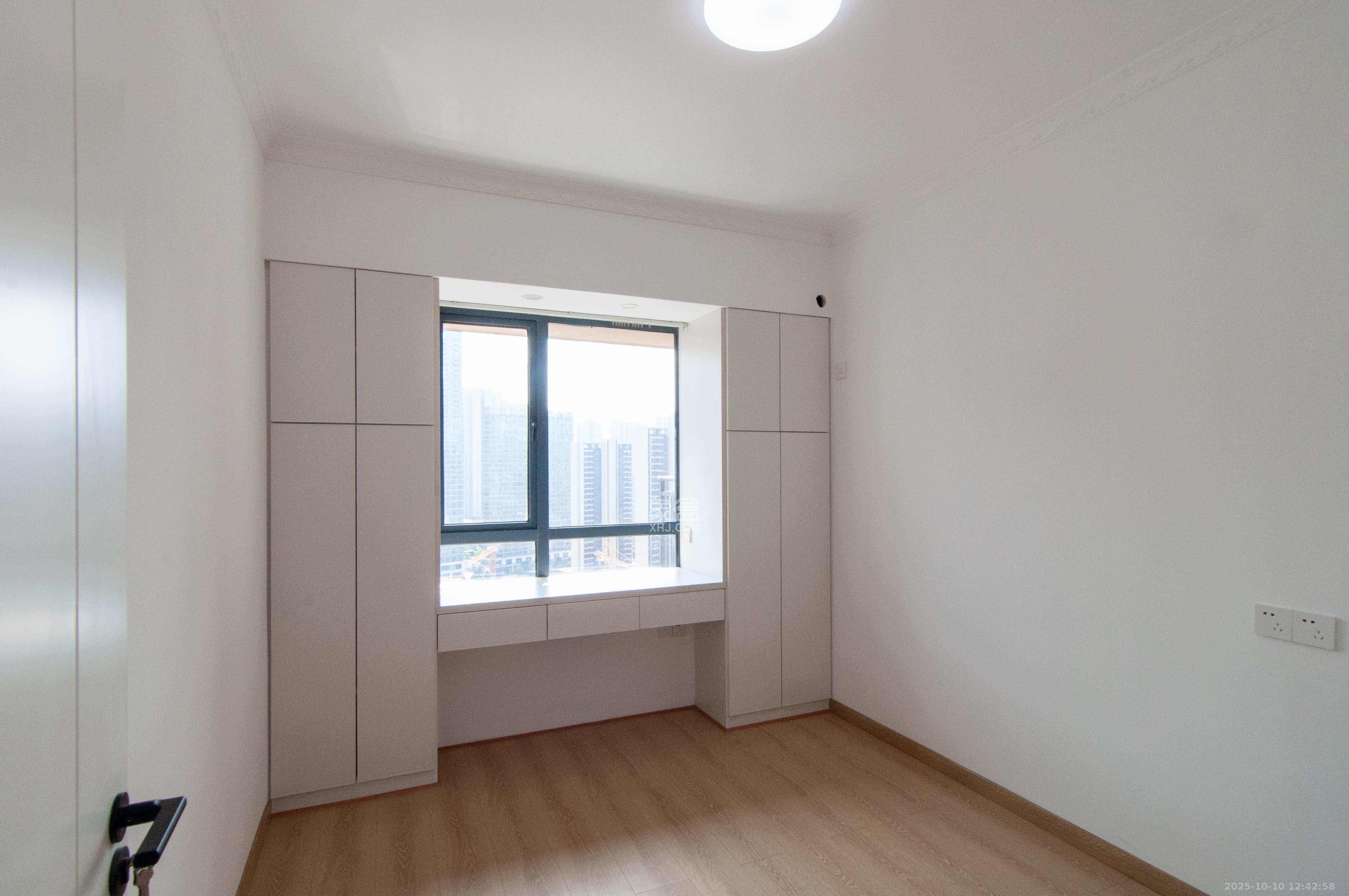 振业城三期 4室2厅2卫 198.0万 振业城三期 4室2厅2卫 198.0万其他