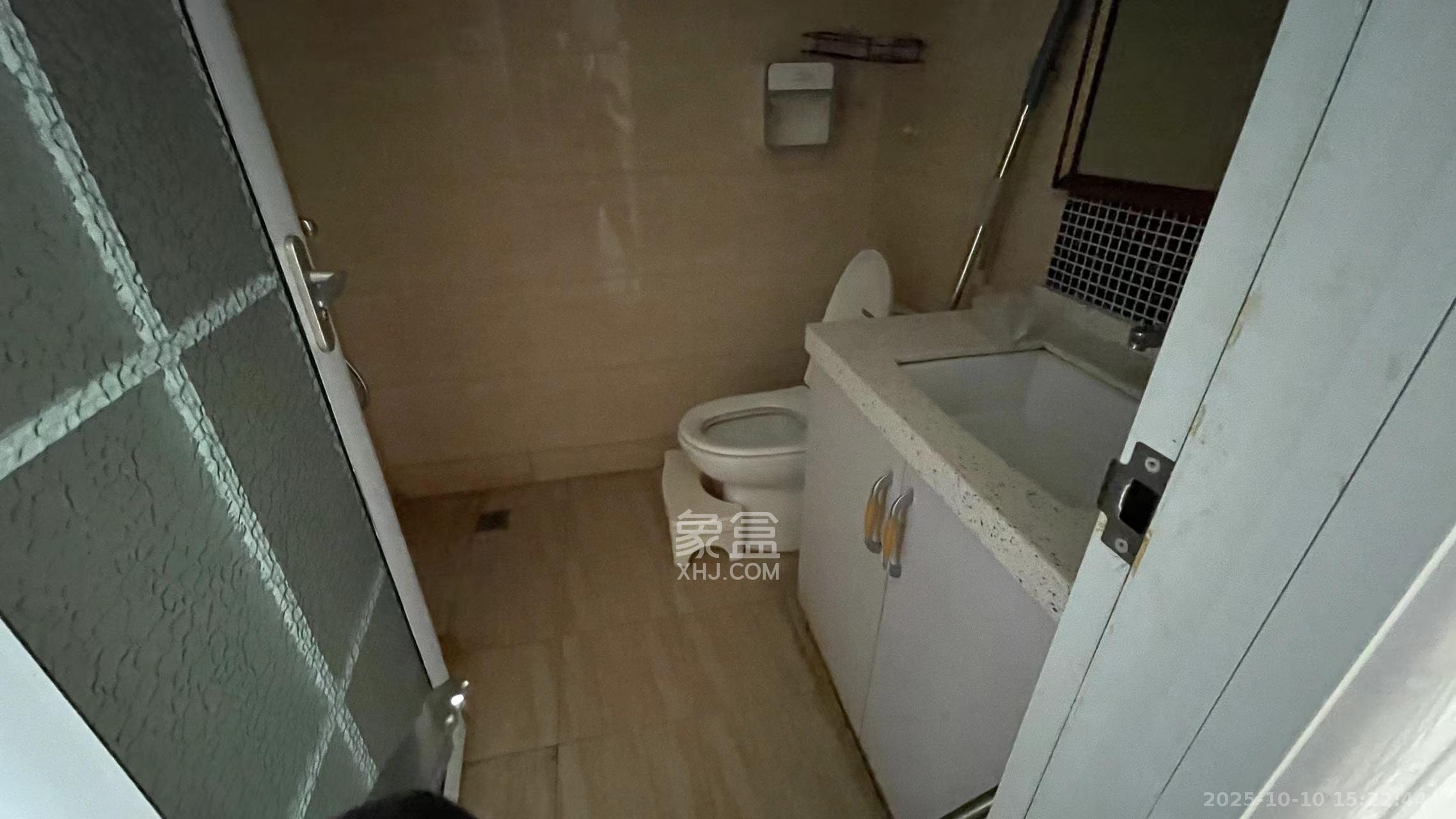 五江天街北区  1室1厅1卫    1400.0元/月室内图