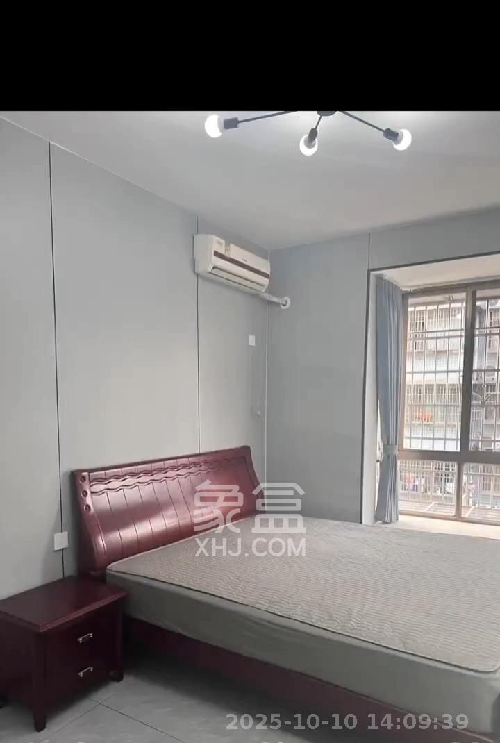 望龙小区  1室1厅1卫    1000.0元/月
