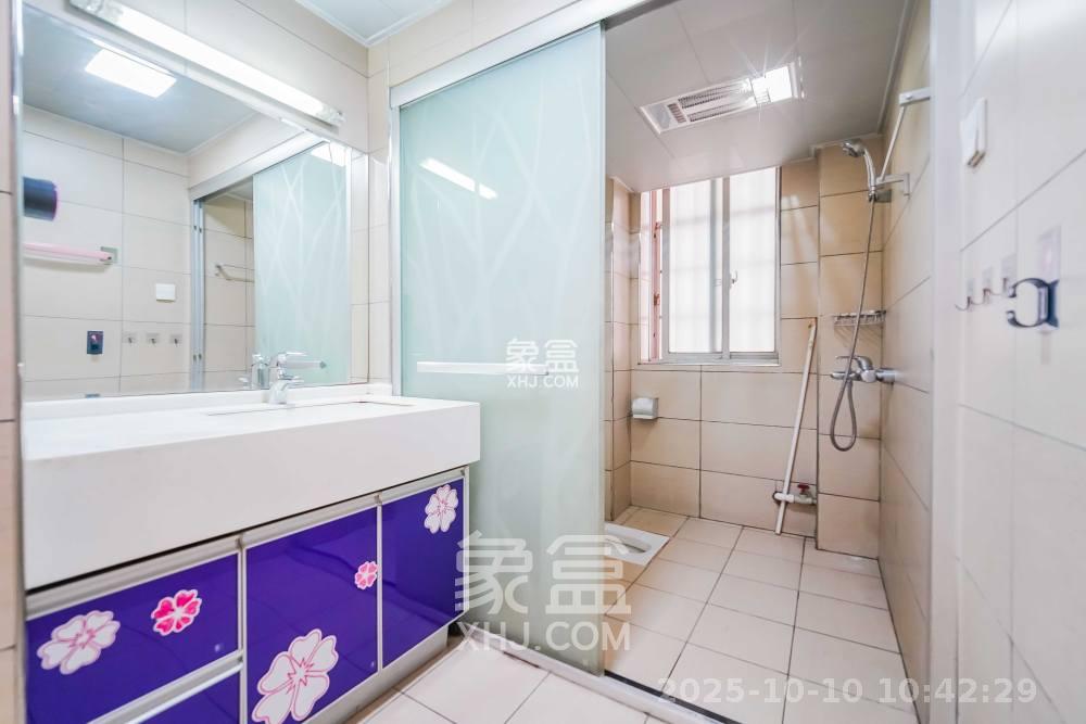 汇城上筑  3室2厅1卫    2300.0元/月室内图