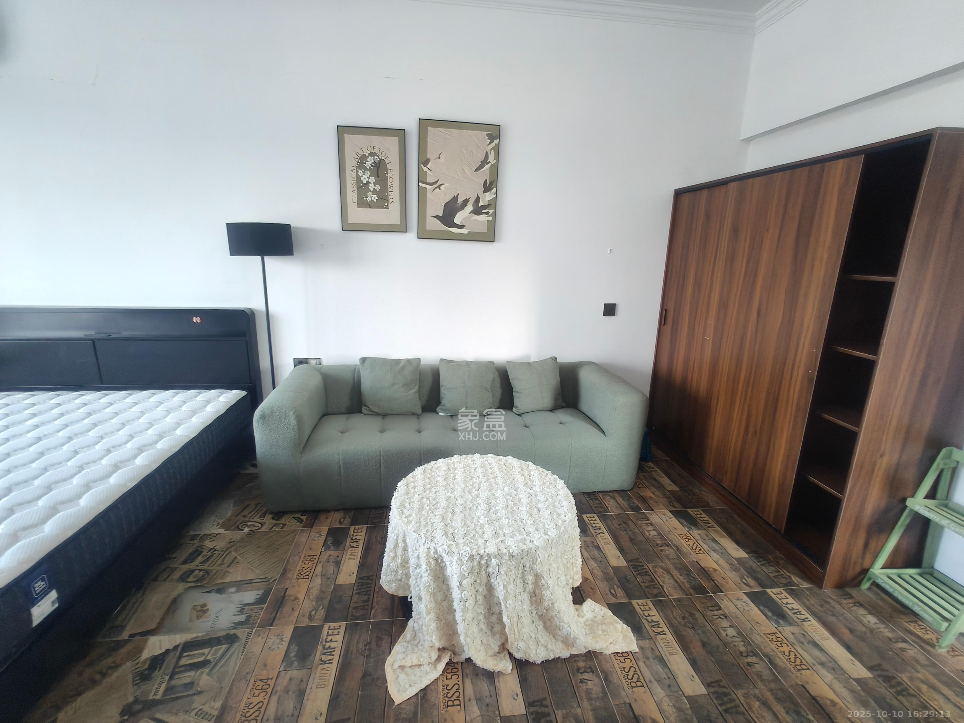 世纪桃花苑  1室1厅1卫    1600.0元/月室内图