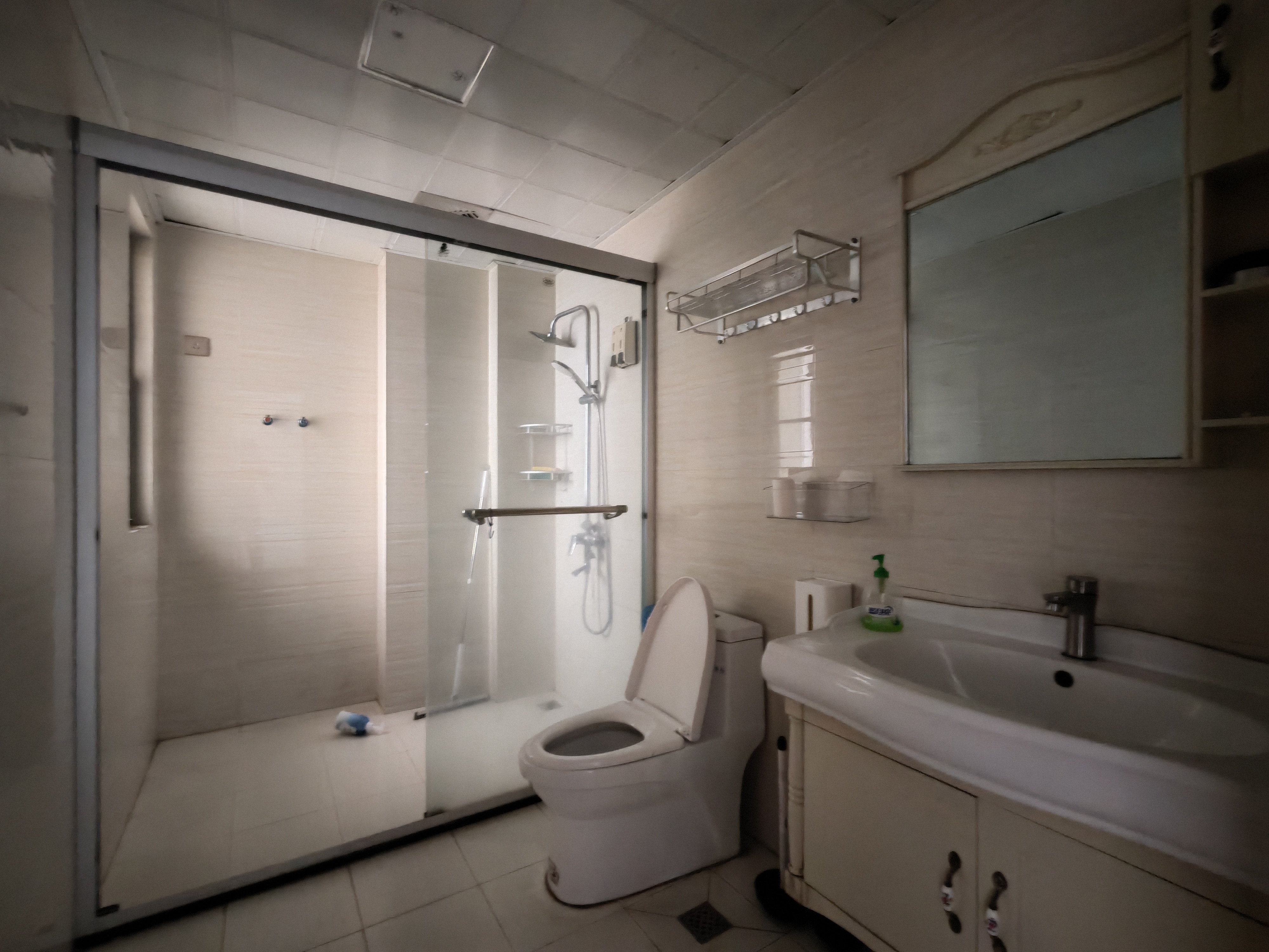 海阔天空-国瑞城一期（名仕苑）  2室2厅1卫    3300.0元/月室内图